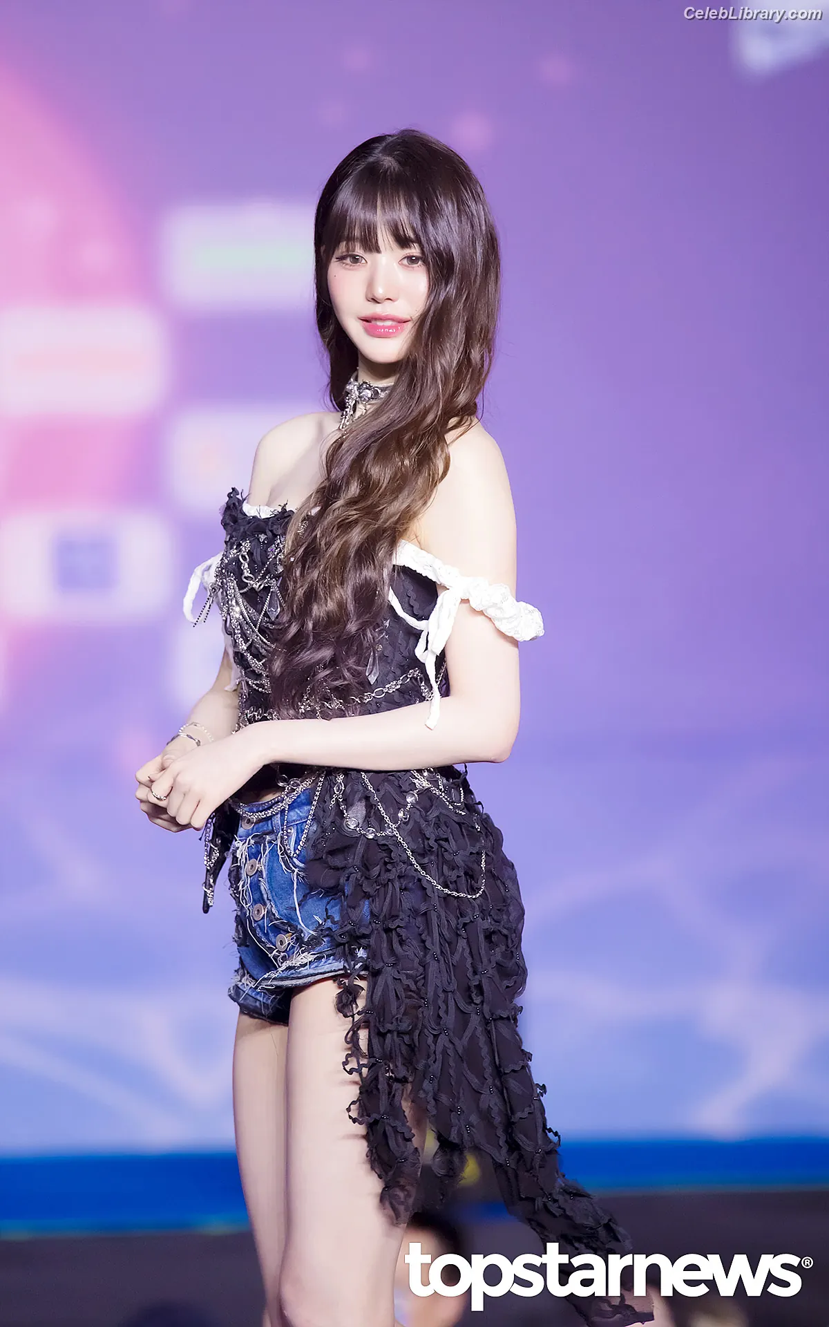 Jang Won-young  장원영 WONYOUNG photo 5 of 5845