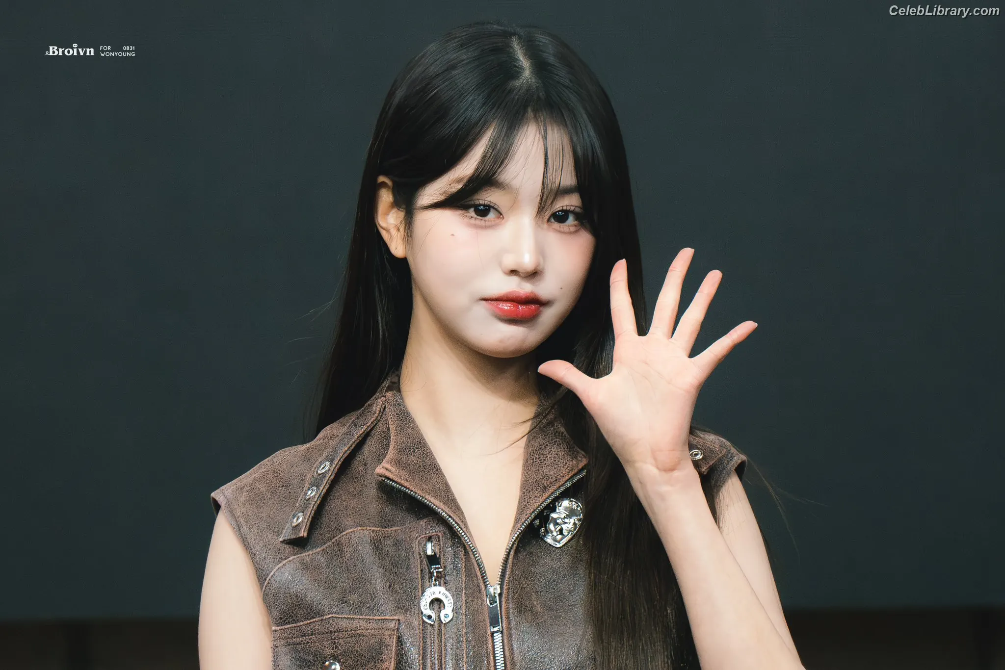 Jang Won-young  장원영 WONYOUNG photo 23 of 5845
