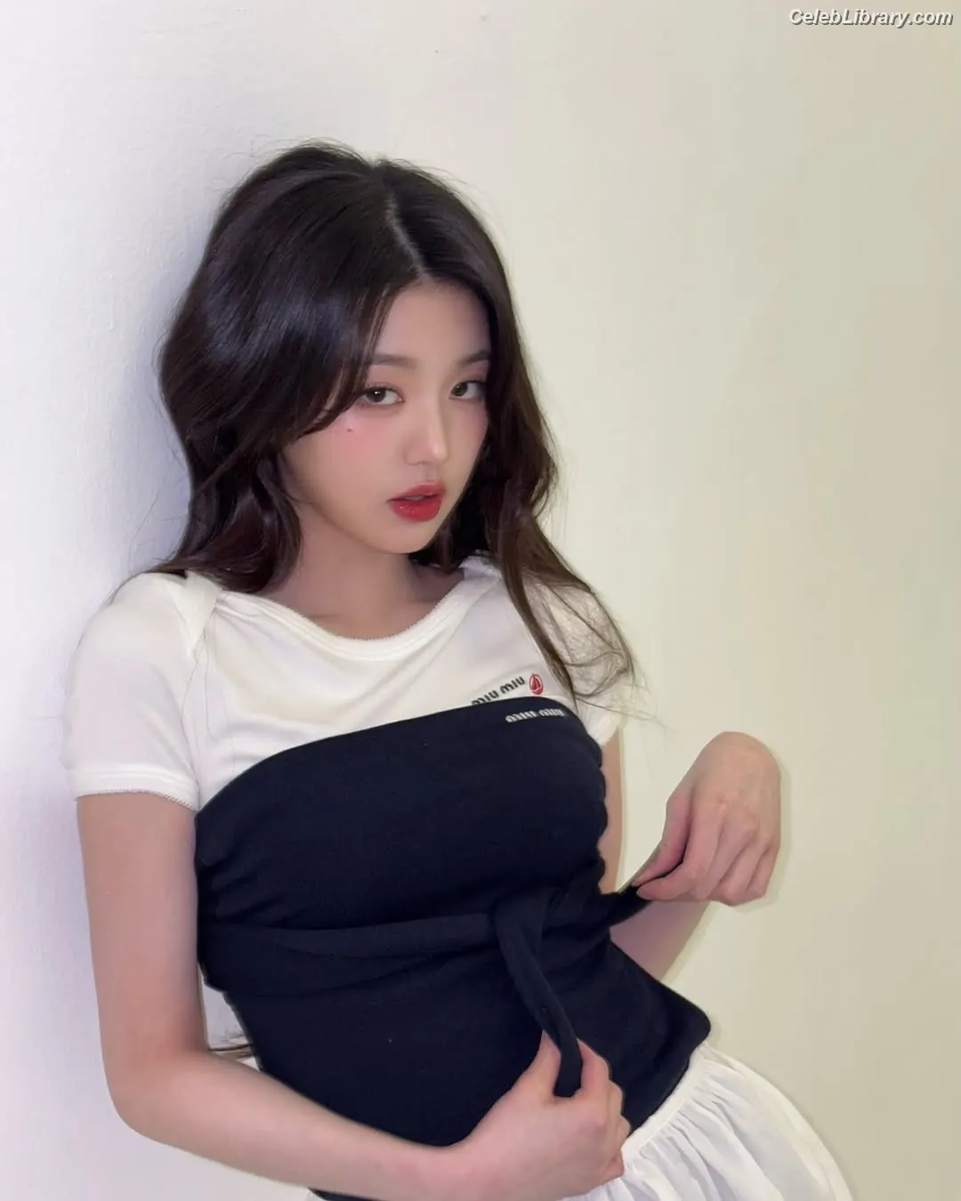 Jang Won-young 장원영 WONYOUNG photo 3 of 5845
