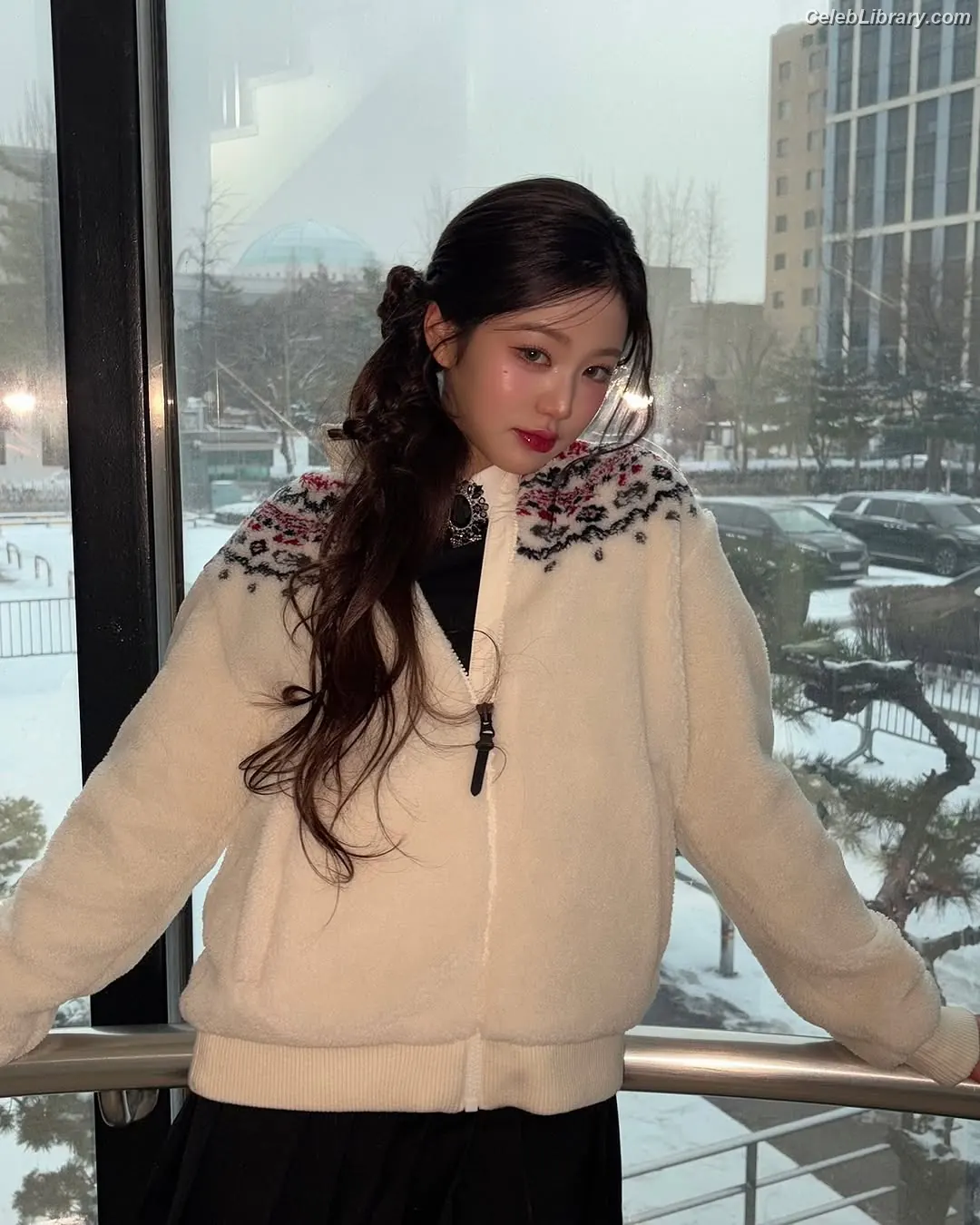 Jang Won-young 장원영 WONYOUNG photo 1 of 5845