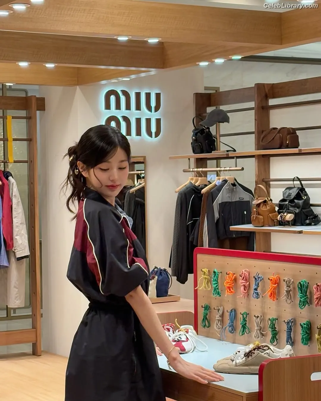 Jang Won-young 장원영 WONYOUNG photo 19 of 5845