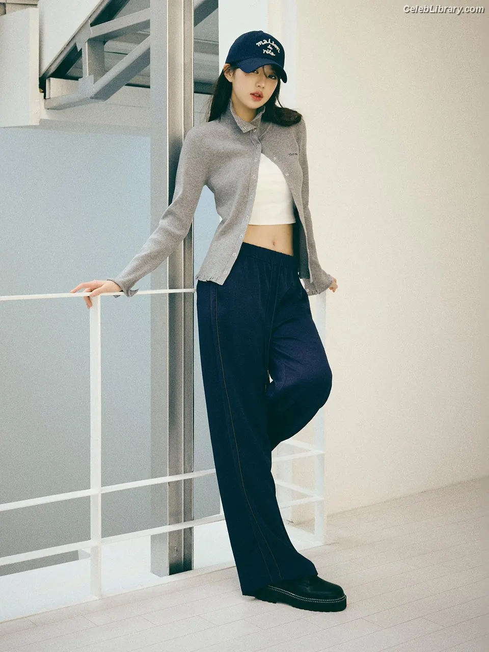 Jang Won-young  장원영 WONYOUNG photo 1 of 5845