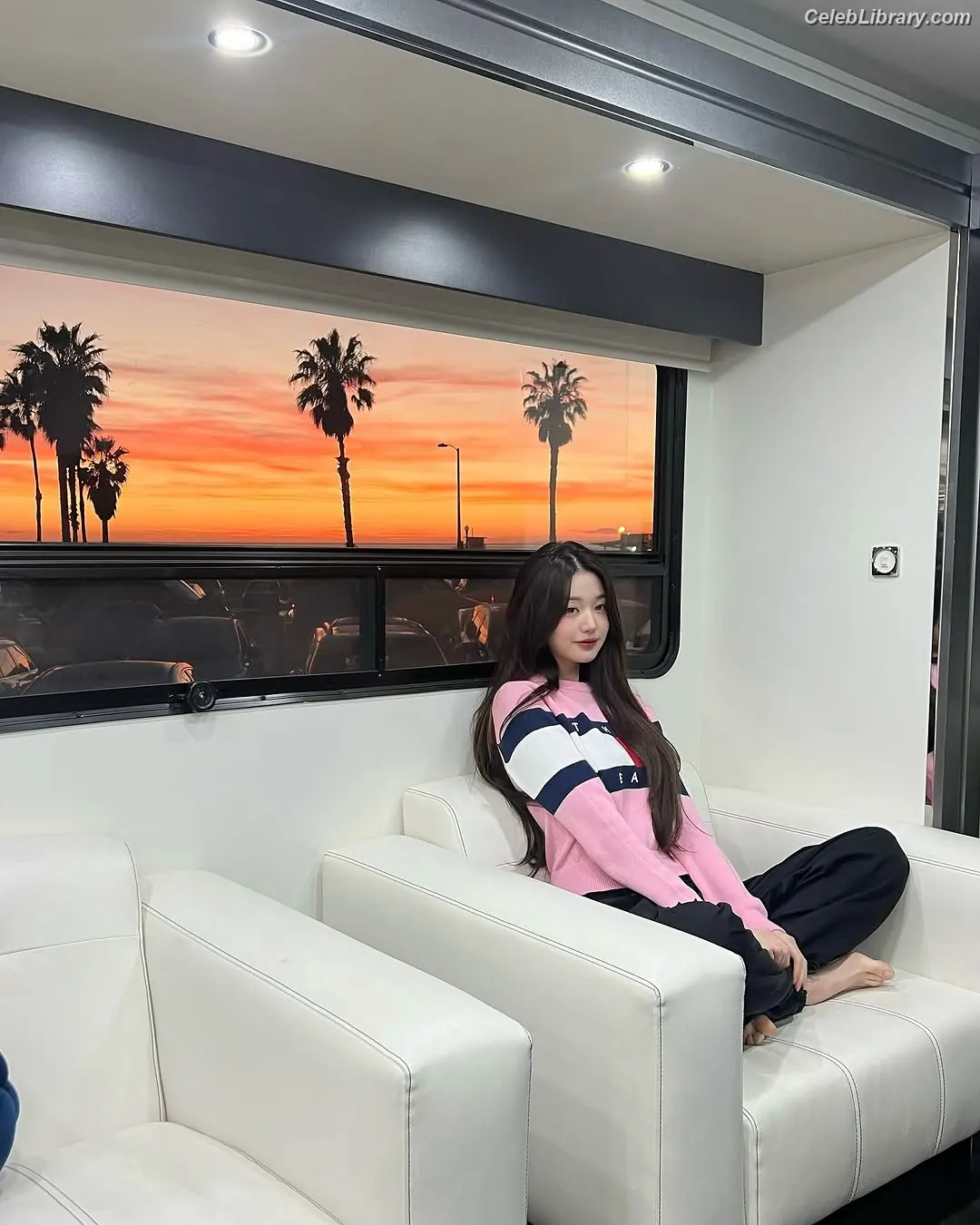 Jang Won-young  장원영 WONYOUNG photo 14 of 5845