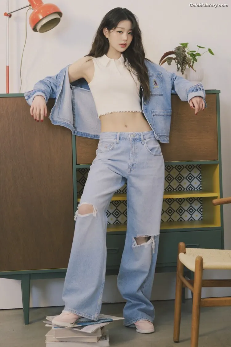 Jang Won-young  장원영 WONYOUNG photo 14 of 5845