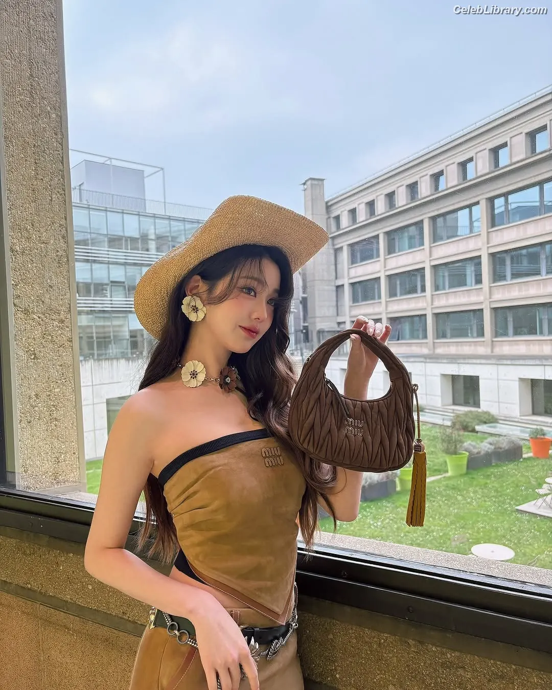Jang Won-young 장원영 WONYOUNG photo 24 of 5845