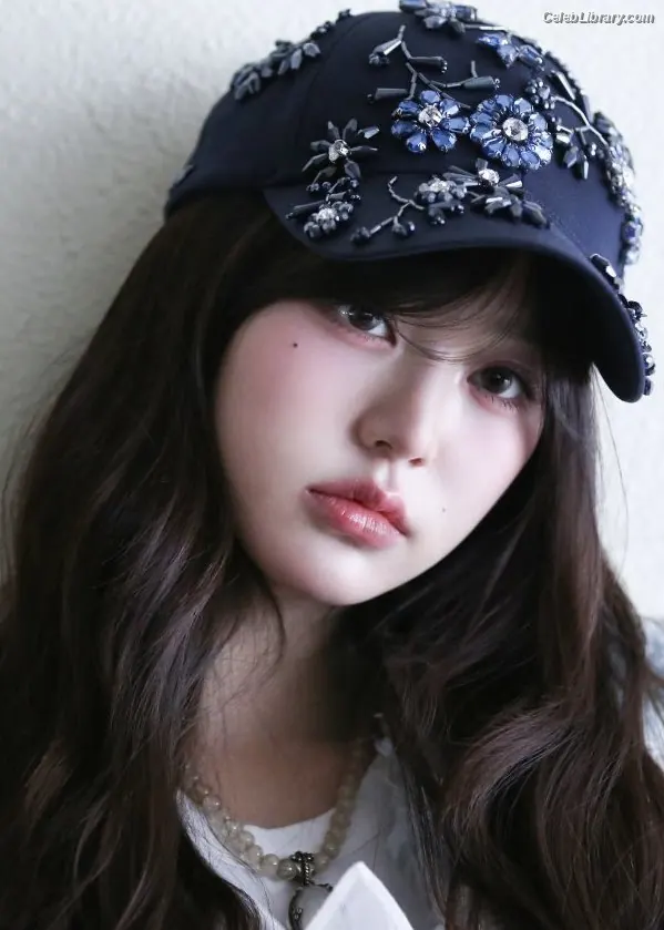 Jang Won-young  장원영 WONYOUNG photo 8 of 5845