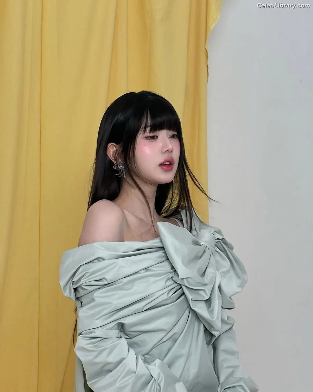 Jang Won-young  장원영 WONYOUNG photo 24 of 5845