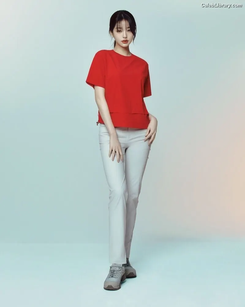 Jang Won-young 장원영 WONYOUNG photo 9 of 5845