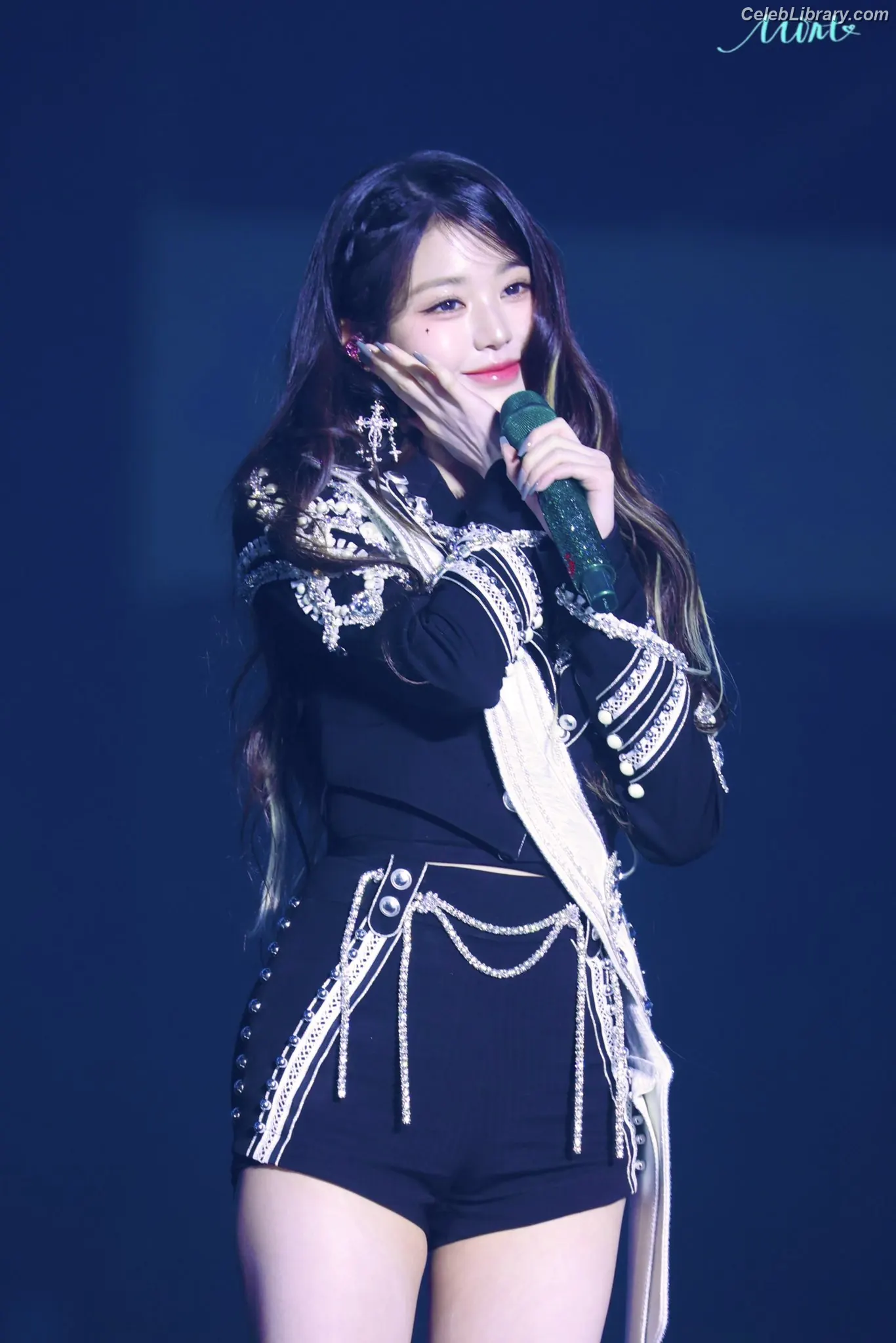 Jang Won-young  장원영 WONYOUNG photo 5 of 5845