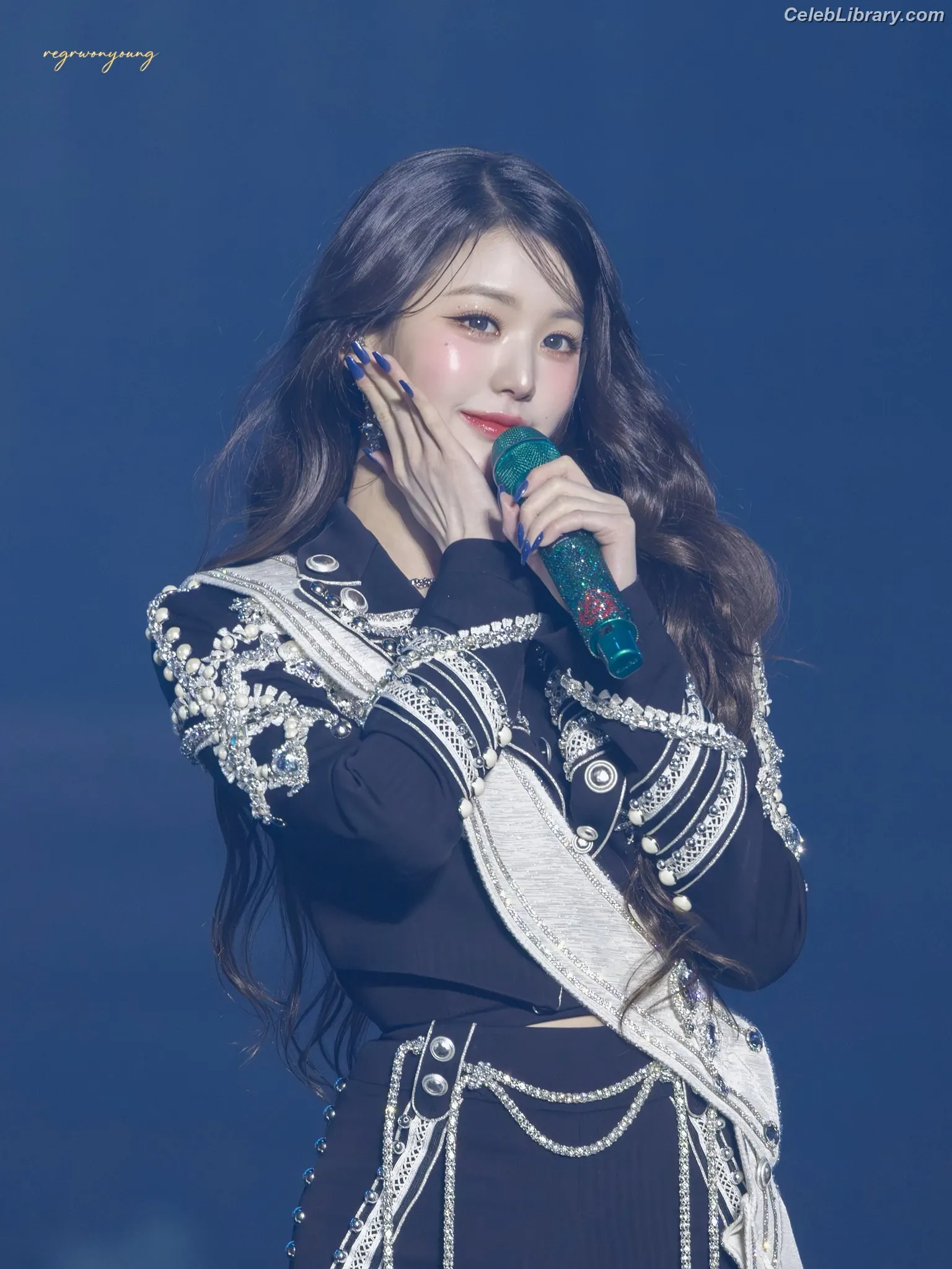 Jang Won-young  장원영 WONYOUNG photo 11 of 5845