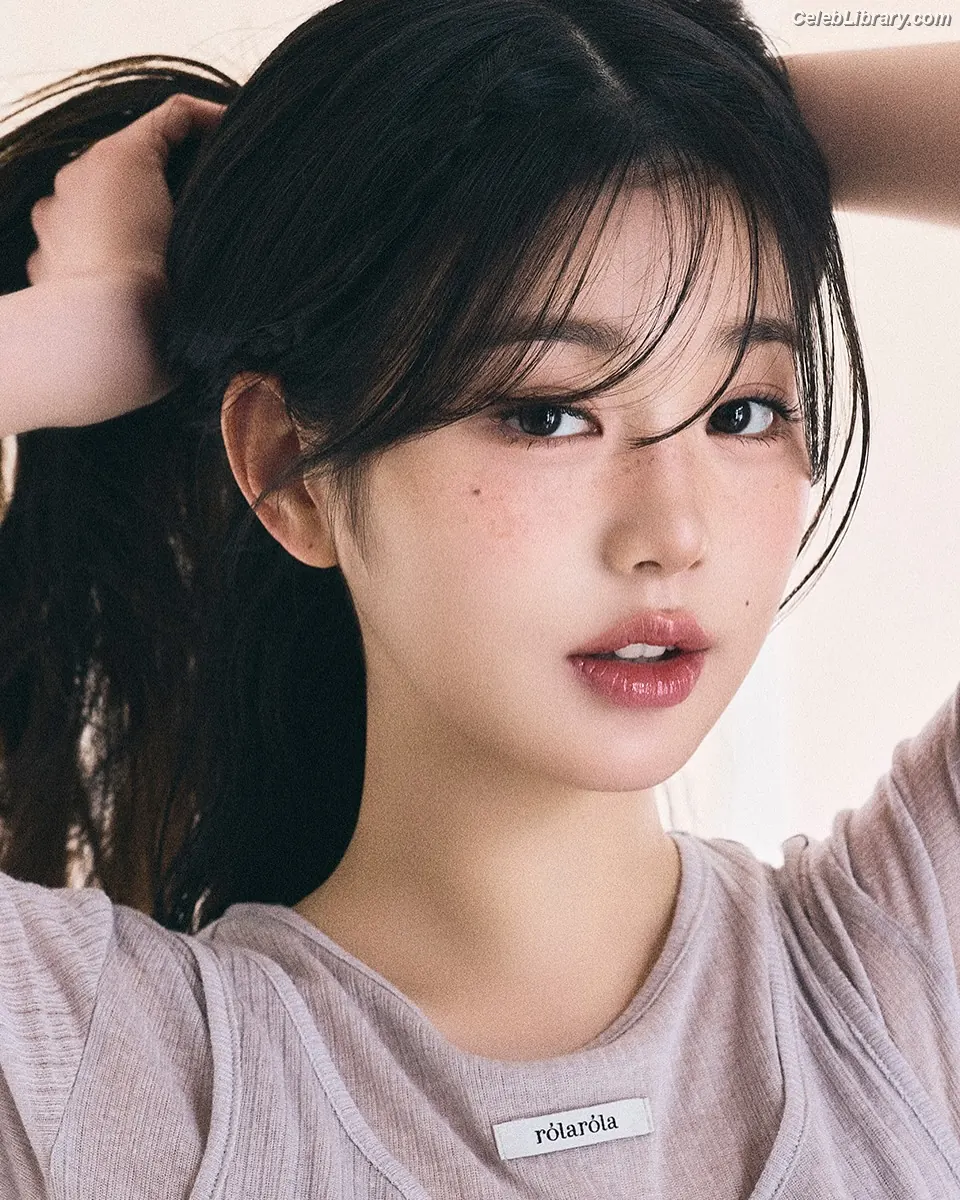 Jang Won-young  장원영 WONYOUNG photo 21 of 5845
