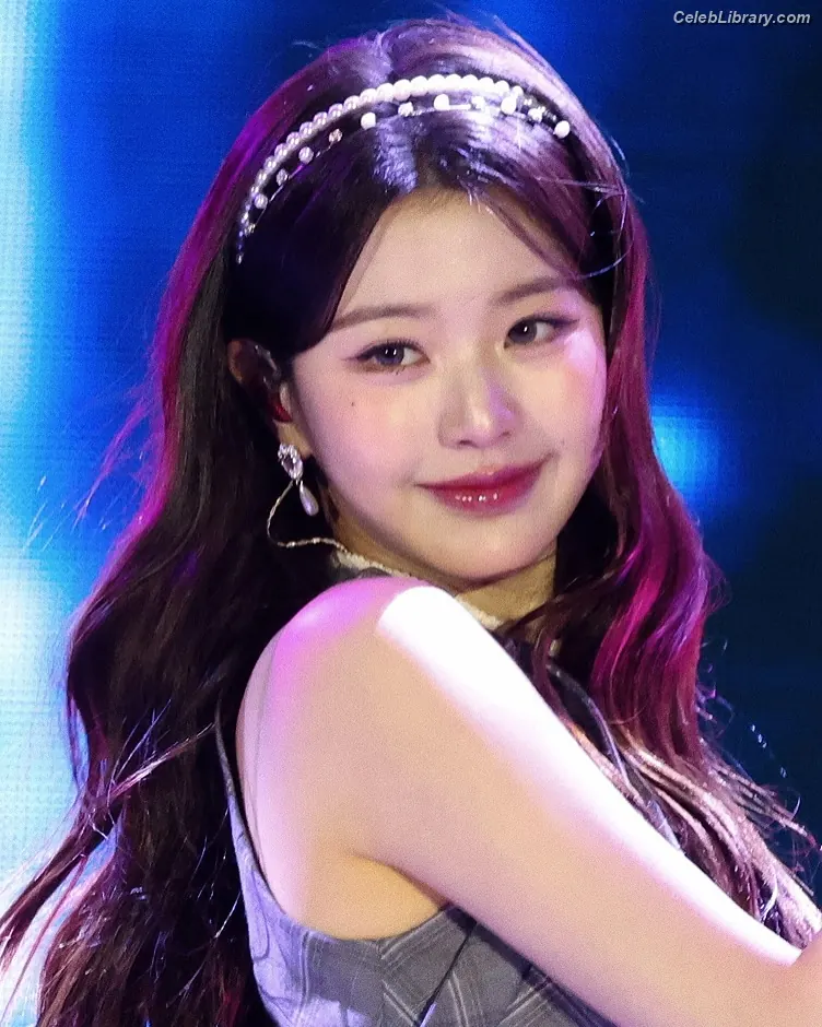 Jang Won-young  장원영 WONYOUNG photo 9 of 5845
