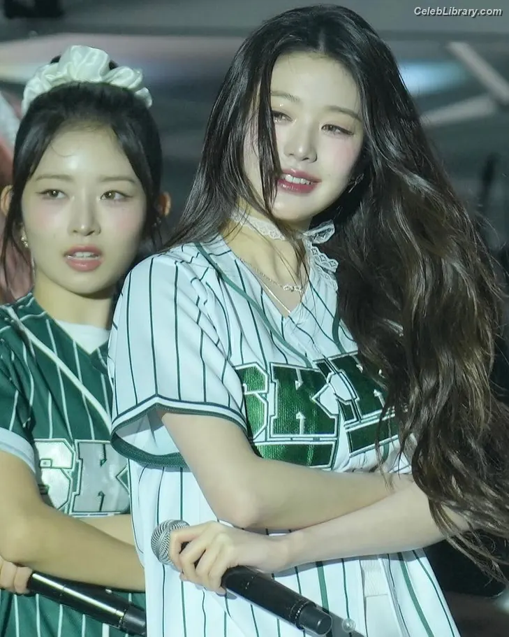 Jang Won-young  장원영 WONYOUNG photo 23 of 5845