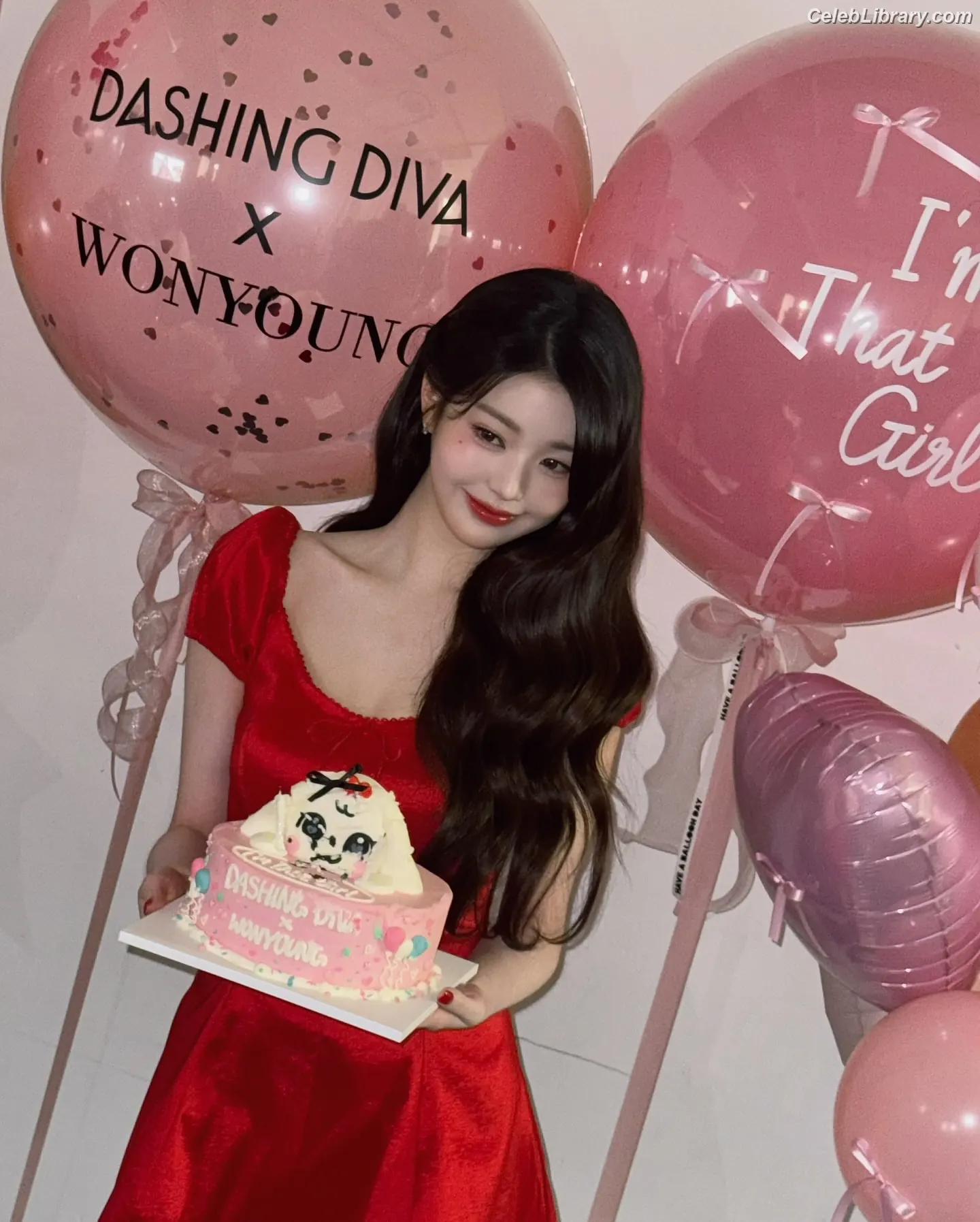 Jang Won-young 장원영 WONYOUNG photo 18 of 5845