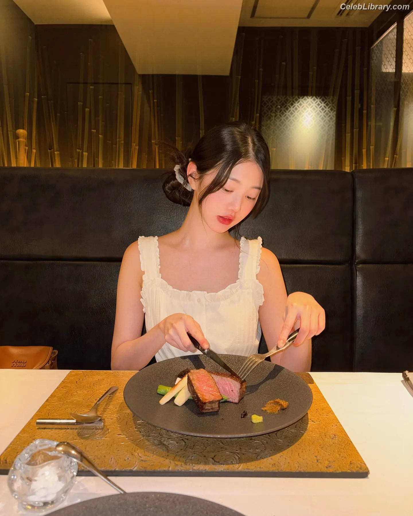 Jang Won-young  장원영 WONYOUNG photo 1 of 5845