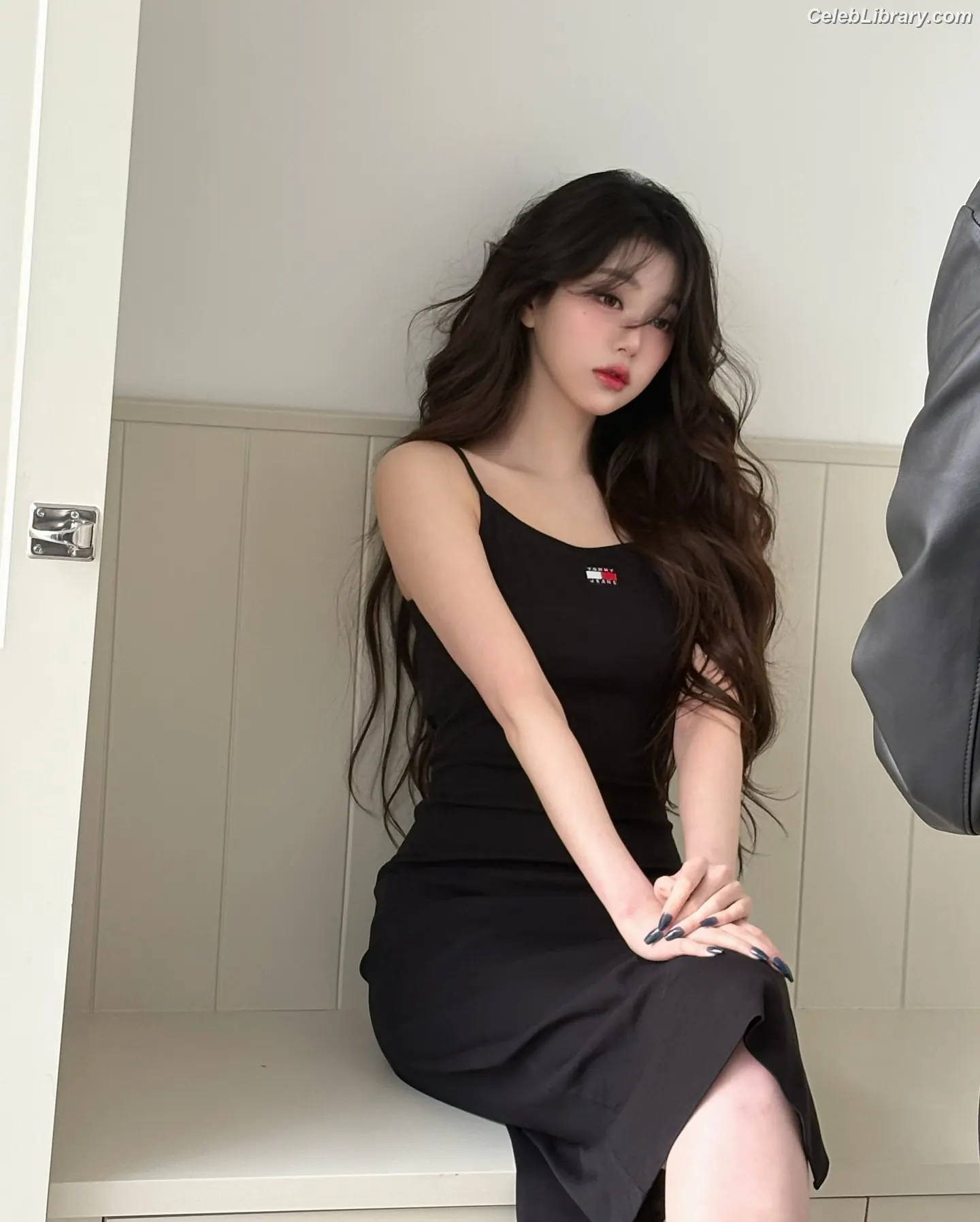 Jang Won-young  장원영 WONYOUNG photo 9 of 5845