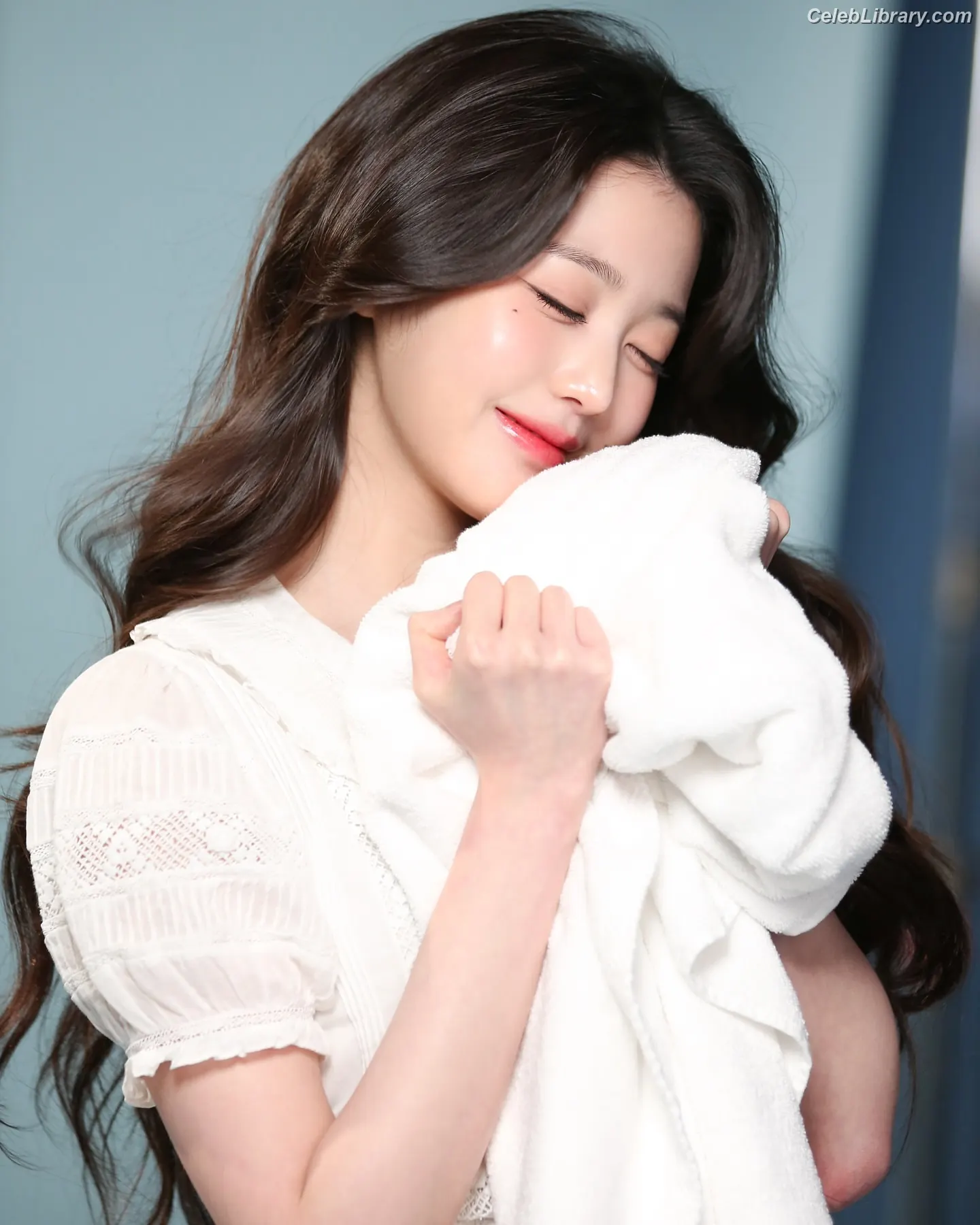 Jang Won-young  장원영 WONYOUNG photo 12 of 5845
