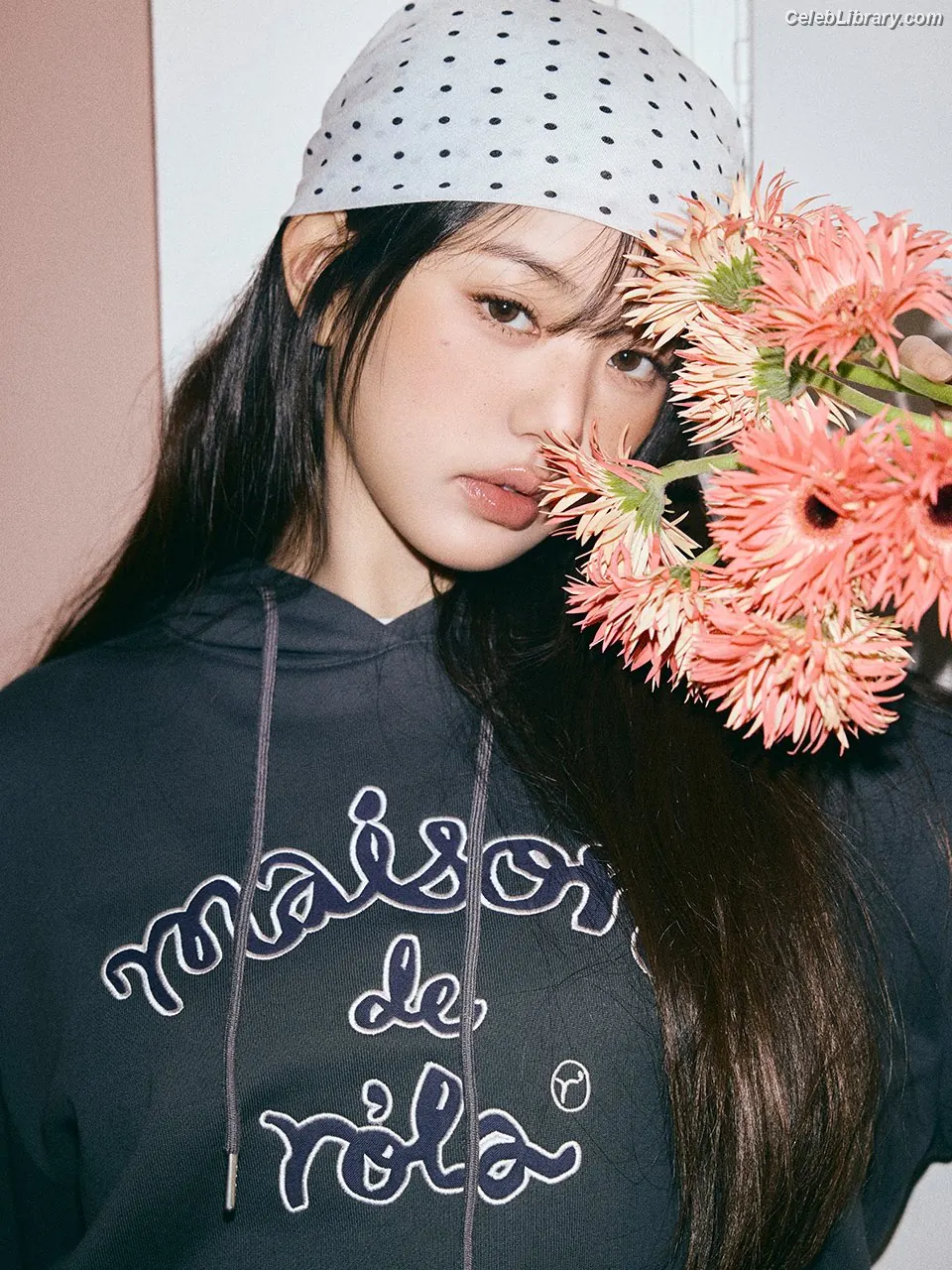 Jang Won-young  장원영 WONYOUNG photo 2 of 5845