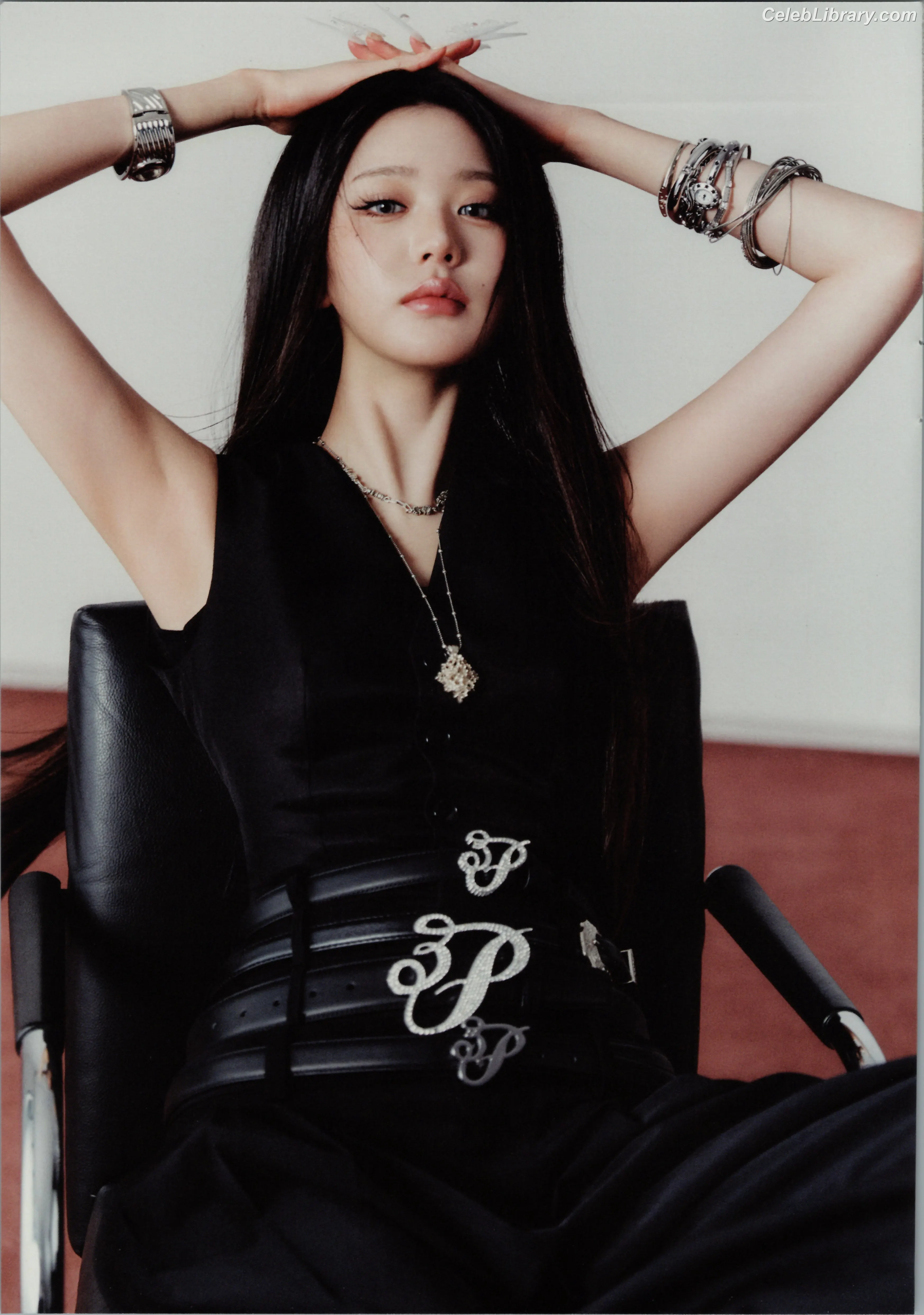 Jang Won-young 장원영 WONYOUNG photo 17 of 5845