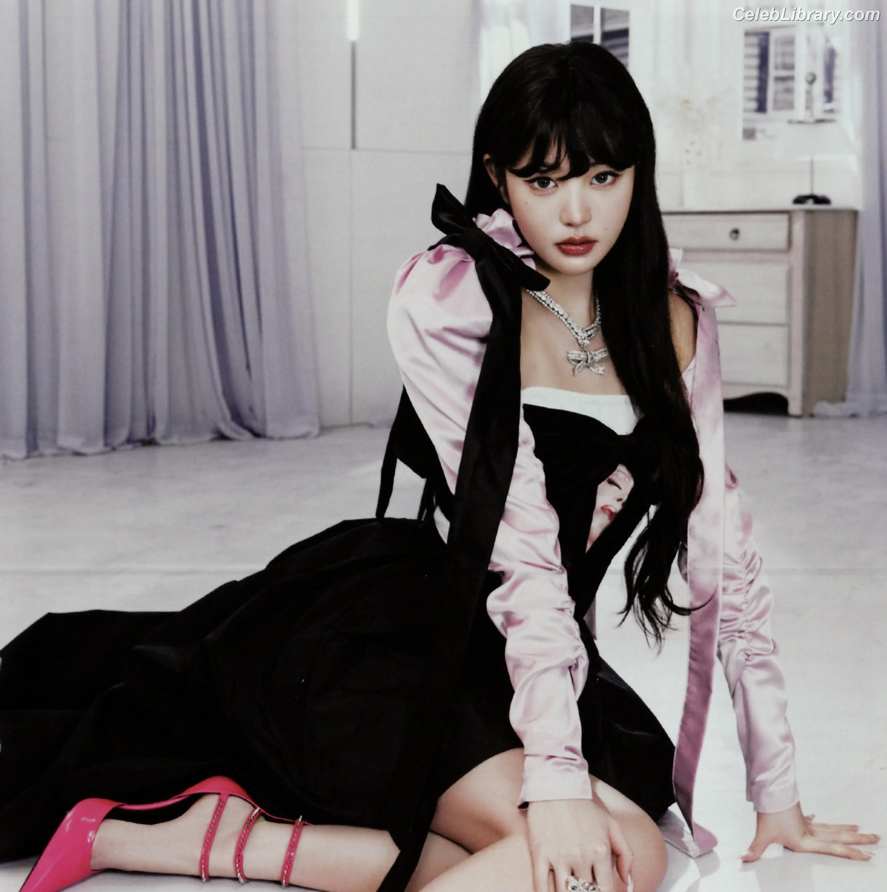 Jang Won-young 장원영 WONYOUNG photo 13 of 5845