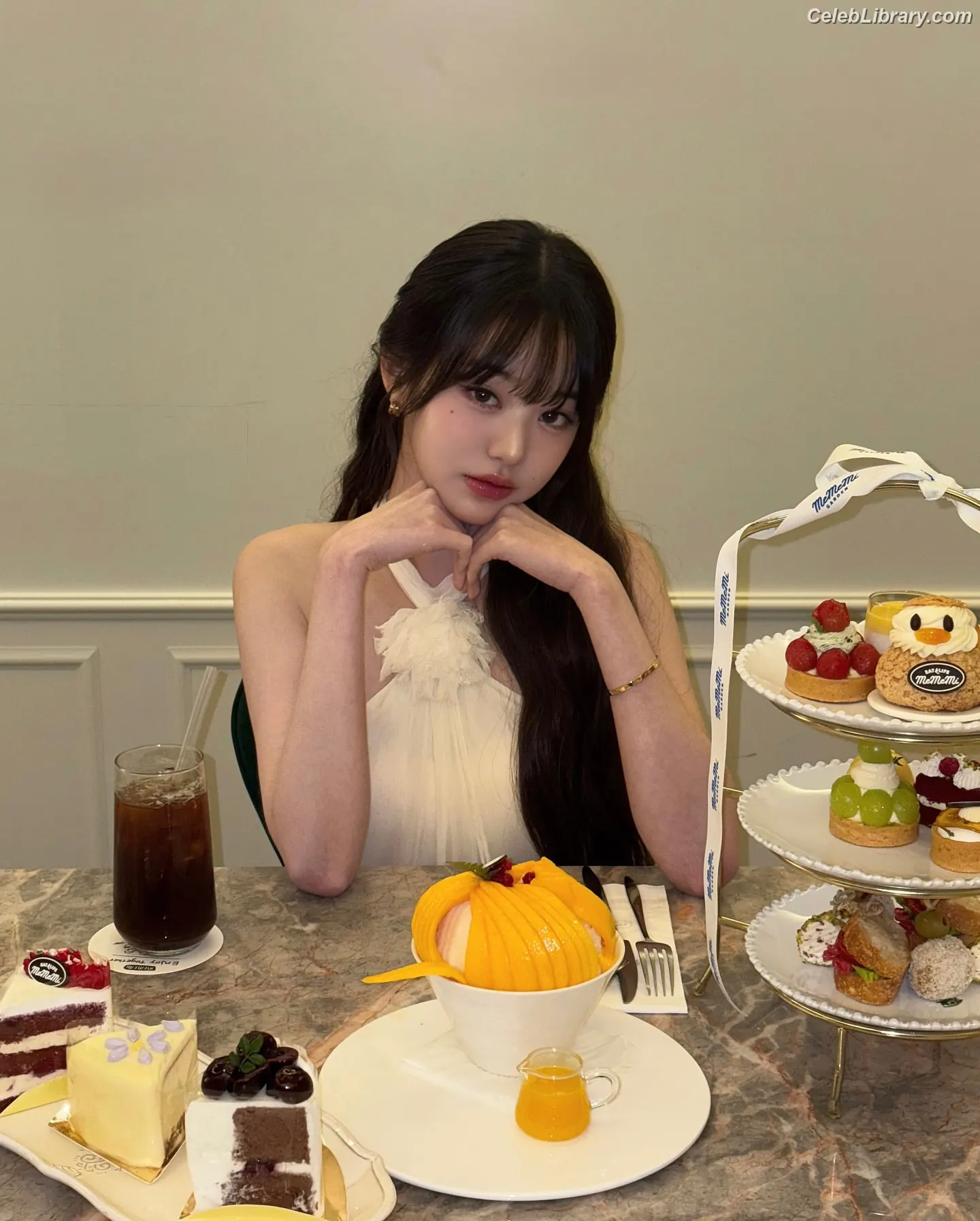 Jang Won-young  장원영 WONYOUNG photo 22 of 5845