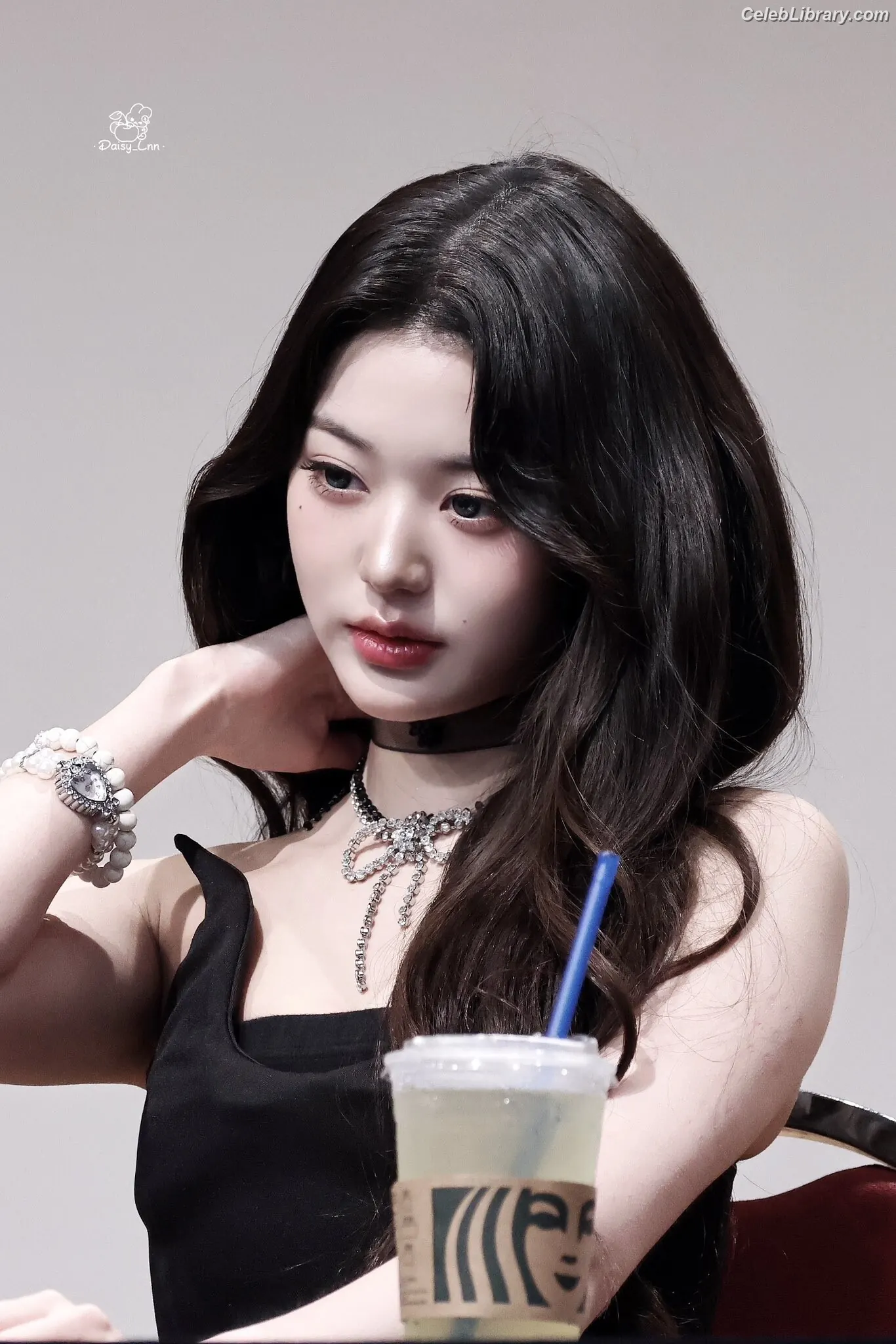 Jang Won-young  장원영 WONYOUNG photo 15 of 5845