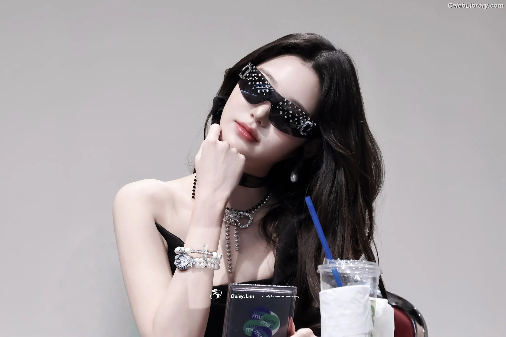 Jang Won-young  장원영 WONYOUNG photo 20 of 5845