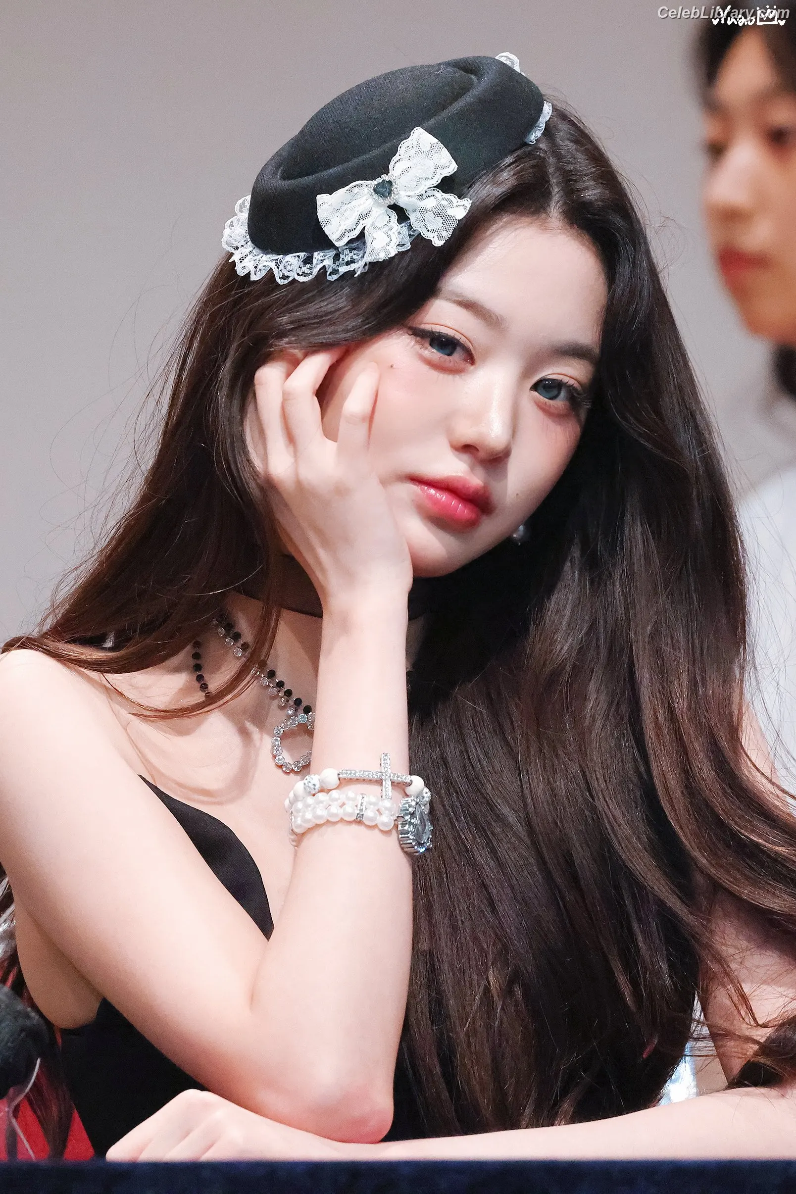 Jang Won-young  장원영 WONYOUNG photo 7 of 5845
