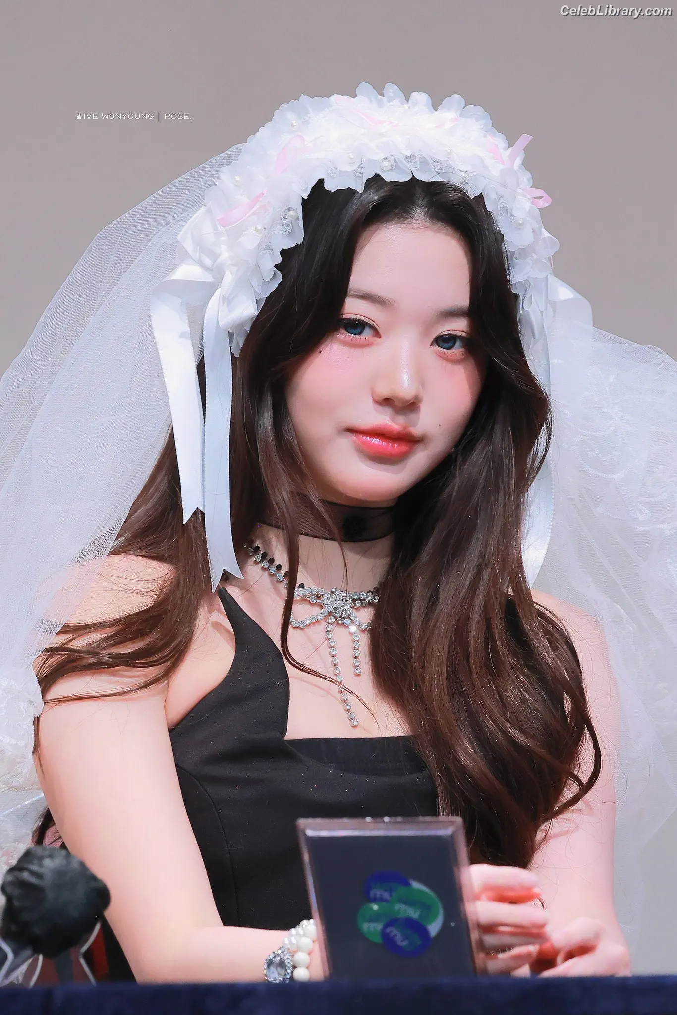 Jang Won-young  장원영 WONYOUNG photo 23 of 5845