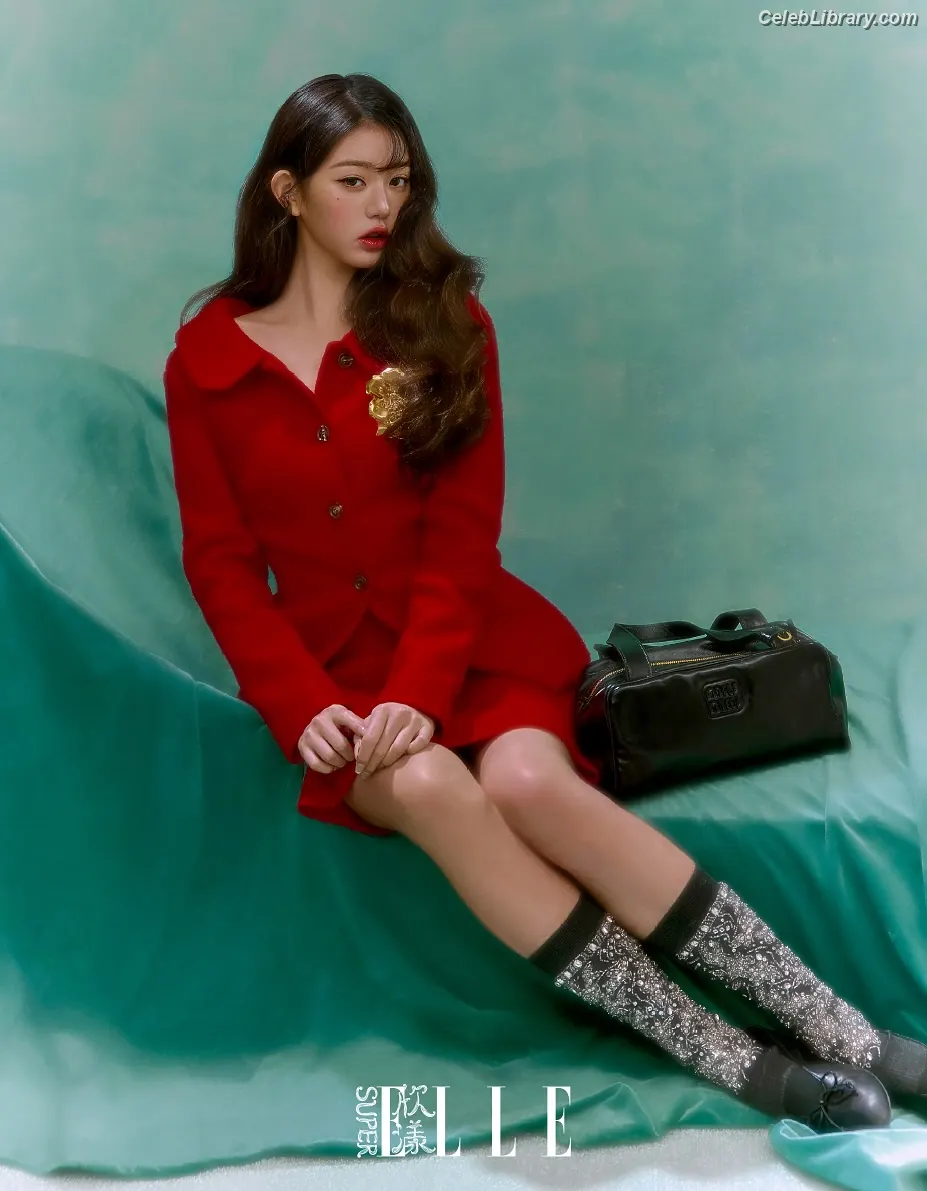 Jang Won-young 장원영 WONYOUNG photo 15 of 5845