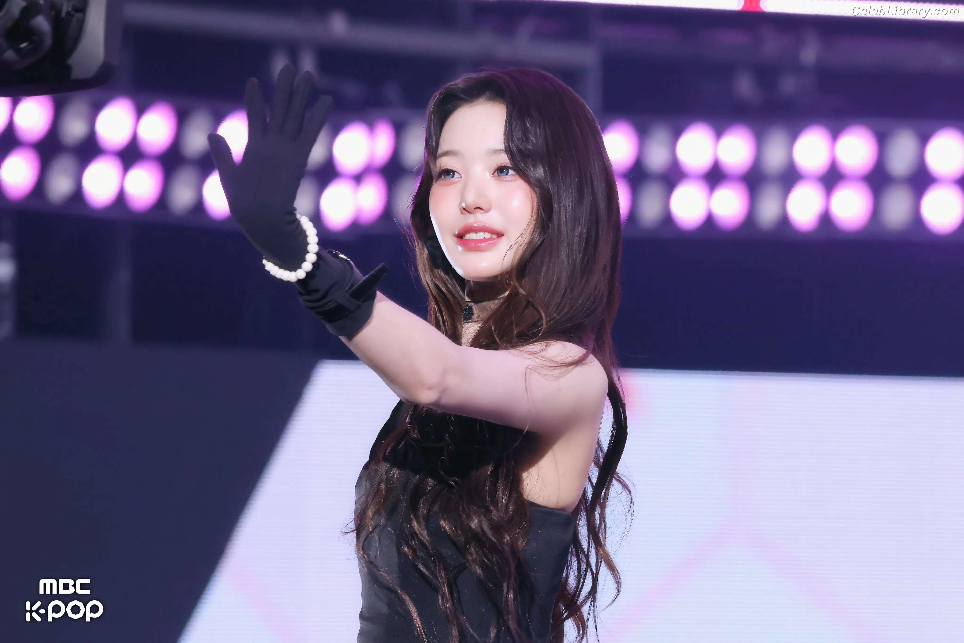 Jang Won-young  장원영 WONYOUNG photo 22 of 5845