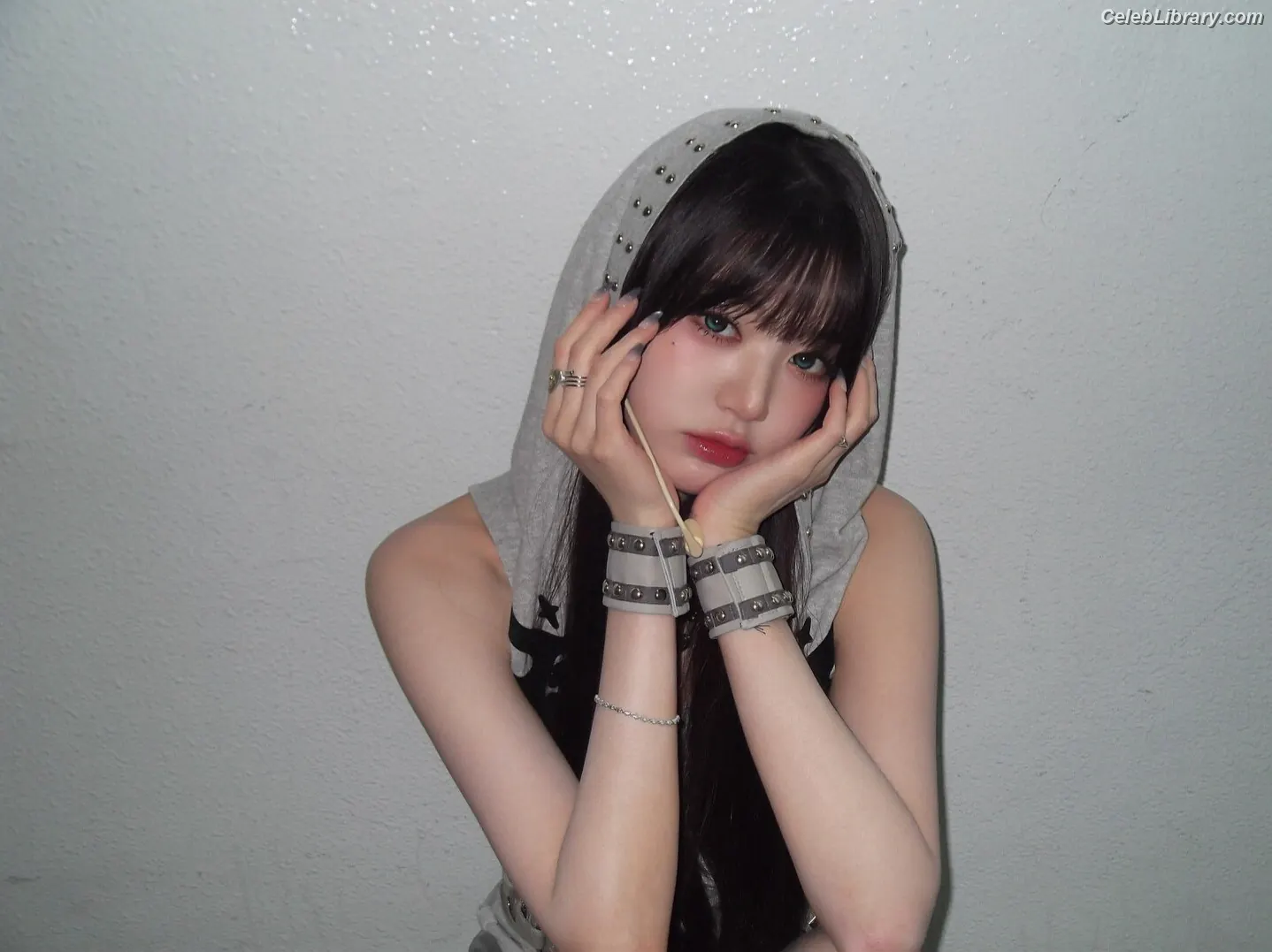 Jang Won-young  장원영 WONYOUNG photo 2 of 5845