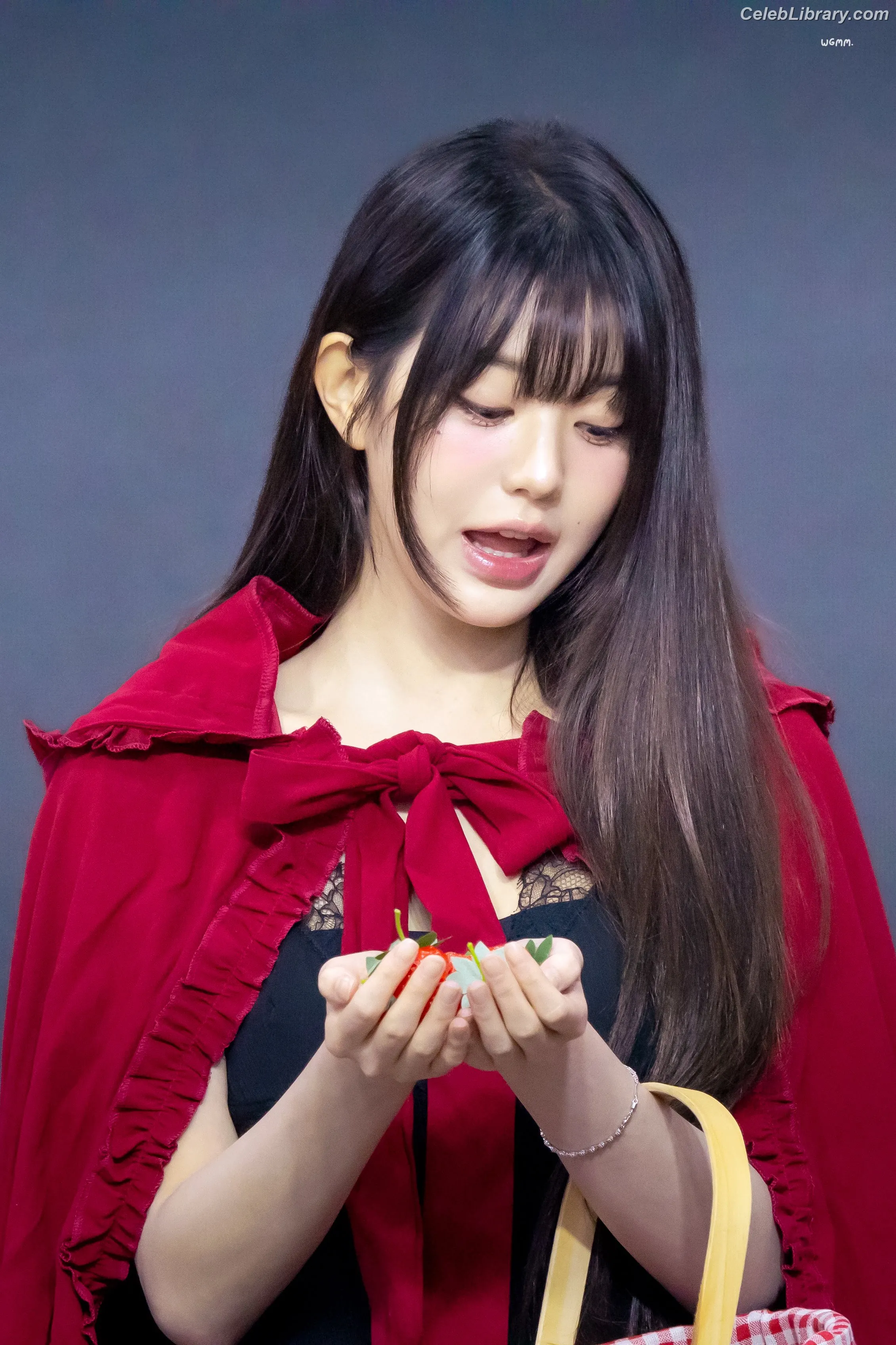 Jang Won-young  장원영 WONYOUNG photo 7 of 5845