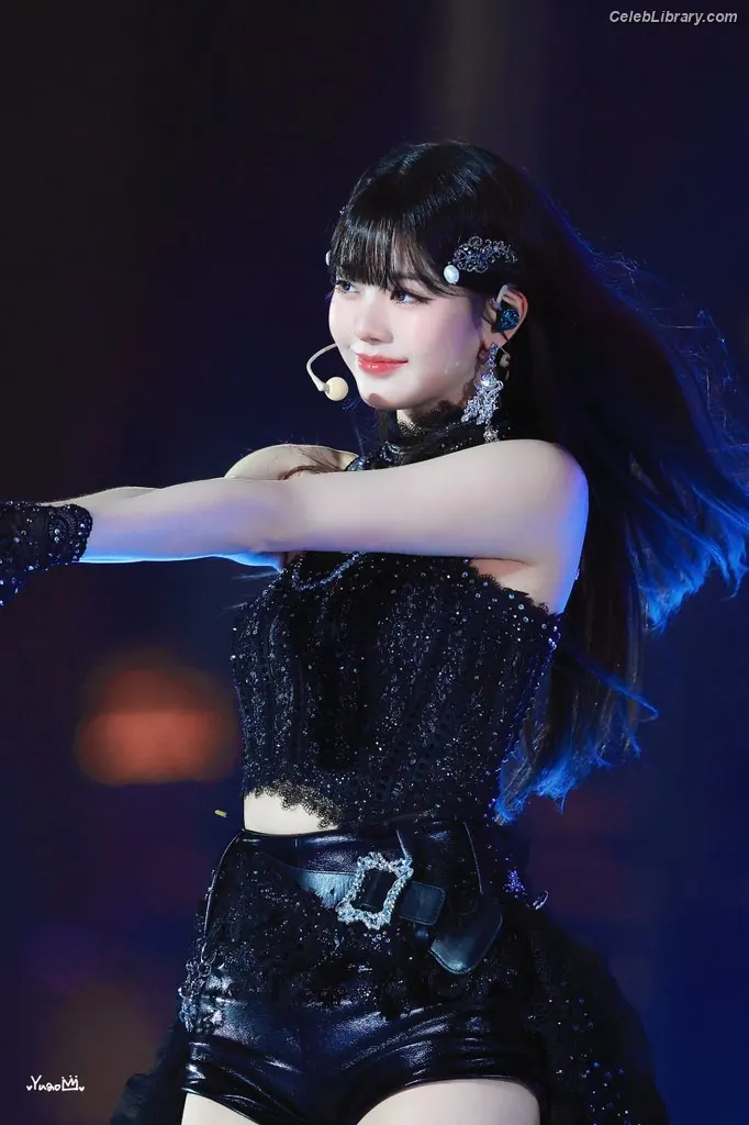 Jang Won-young  장원영 WONYOUNG photo 15 of 5845