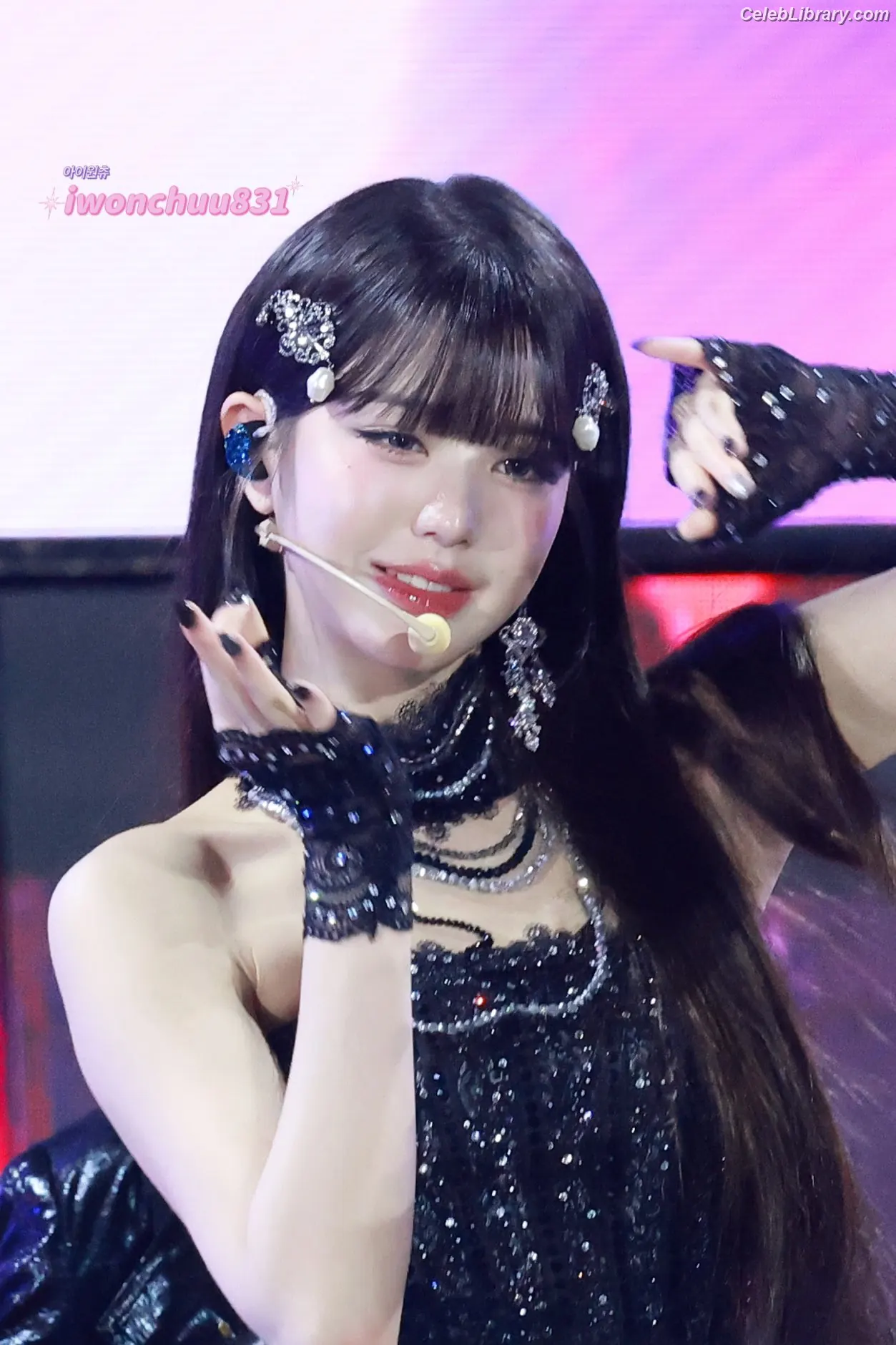Jang Won-young  장원영 WONYOUNG photo 21 of 5845