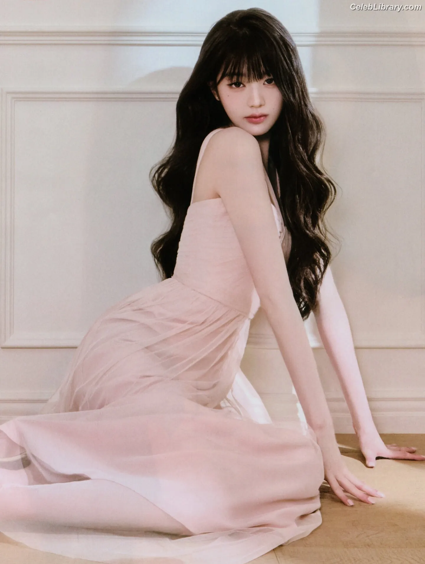 Jang Won-young 장원영 WONYOUNG photo 8 of 5845