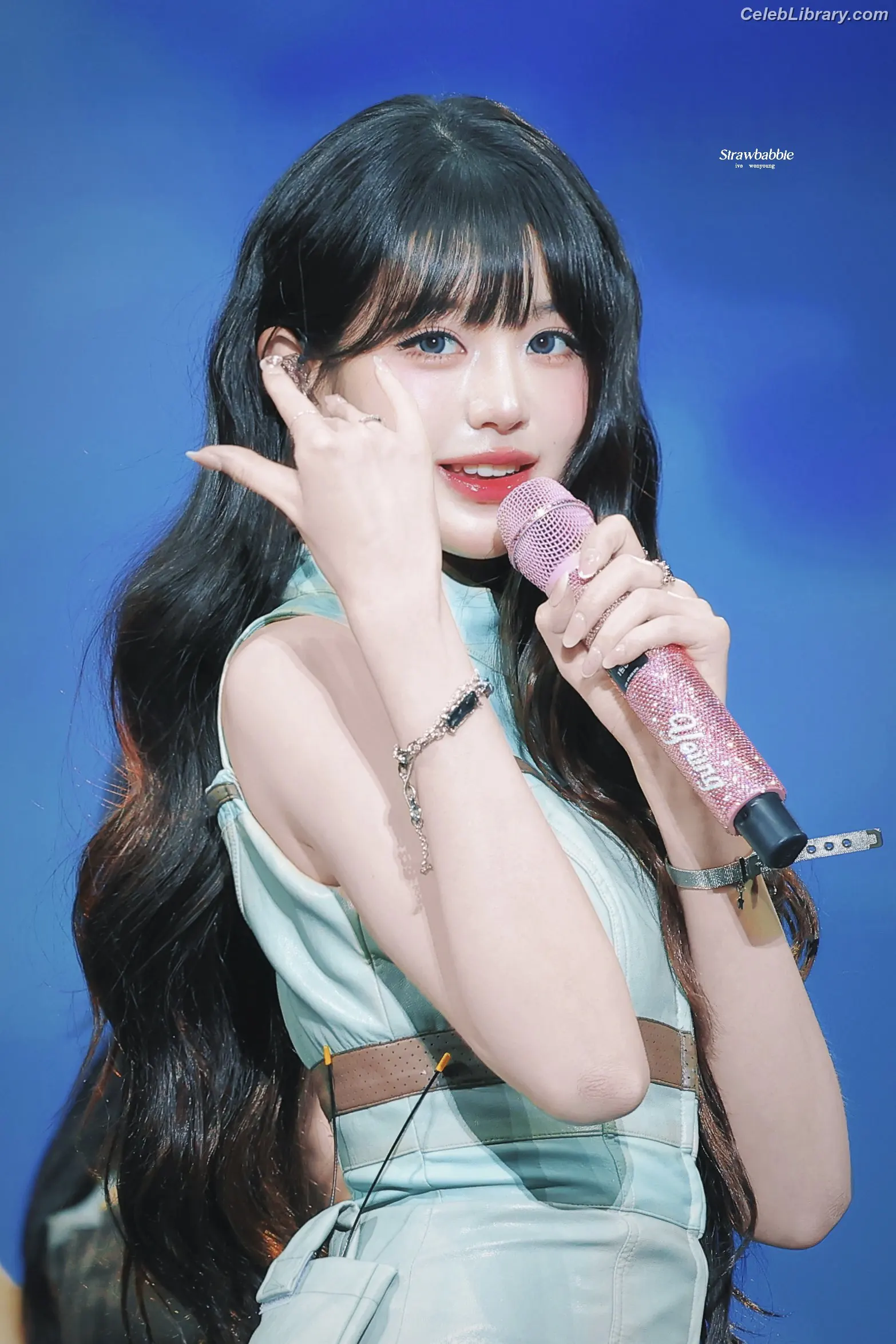 Jang Won-young  장원영 WONYOUNG photo 4 of 5845