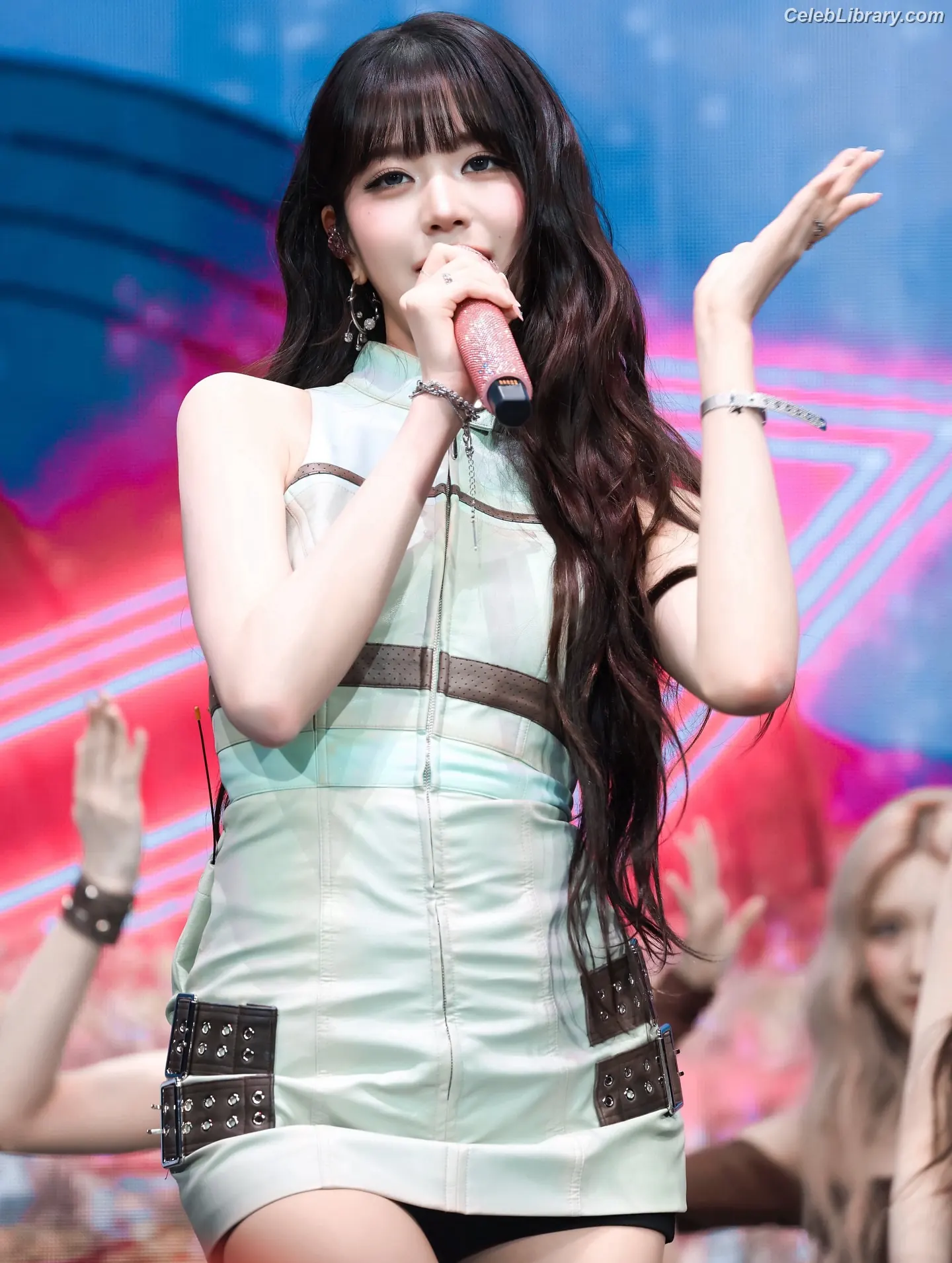 Jang Won-young  장원영 WONYOUNG photo 8 of 5845