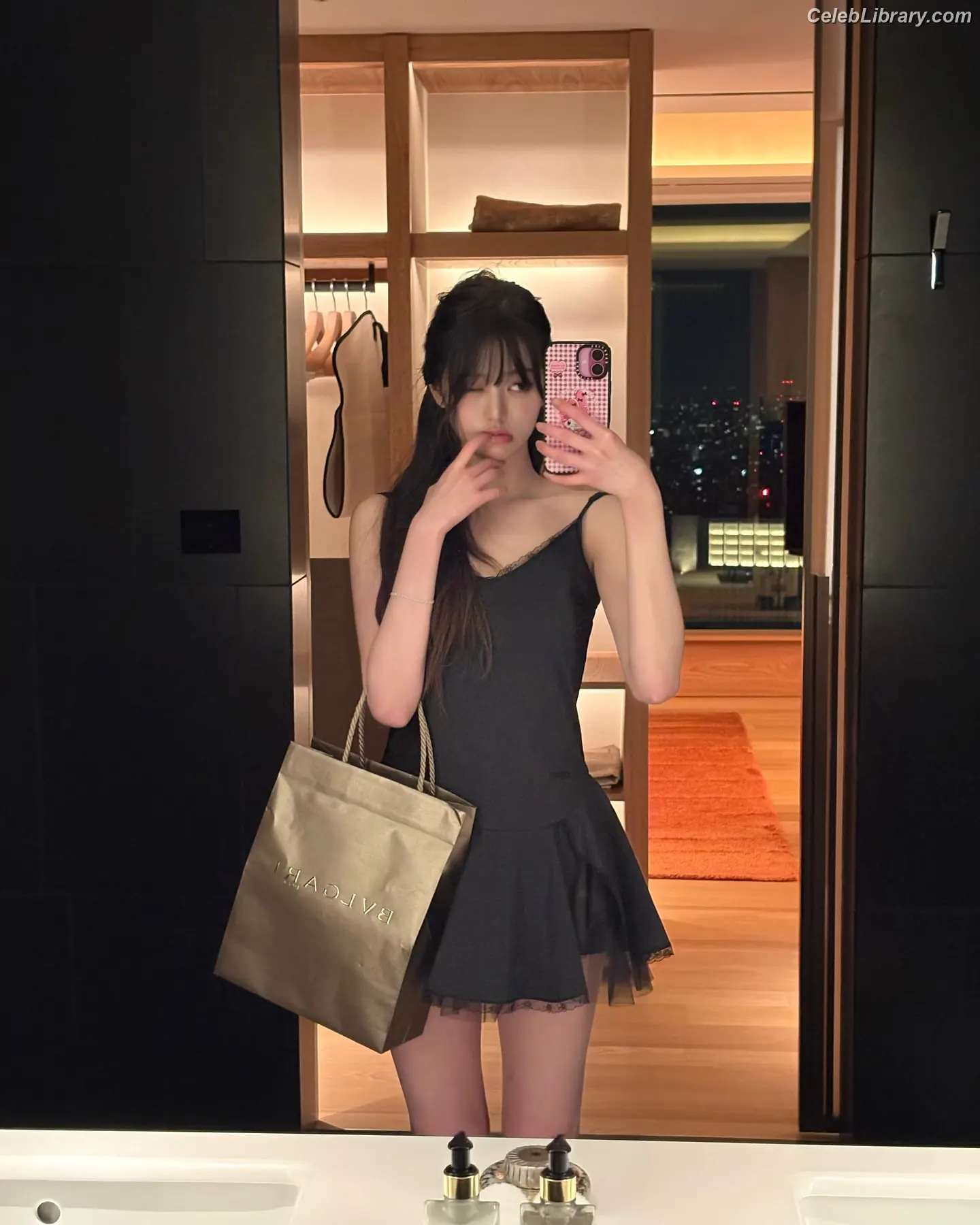 Jang Won-young  장원영 WONYOUNG photo 18 of 5845