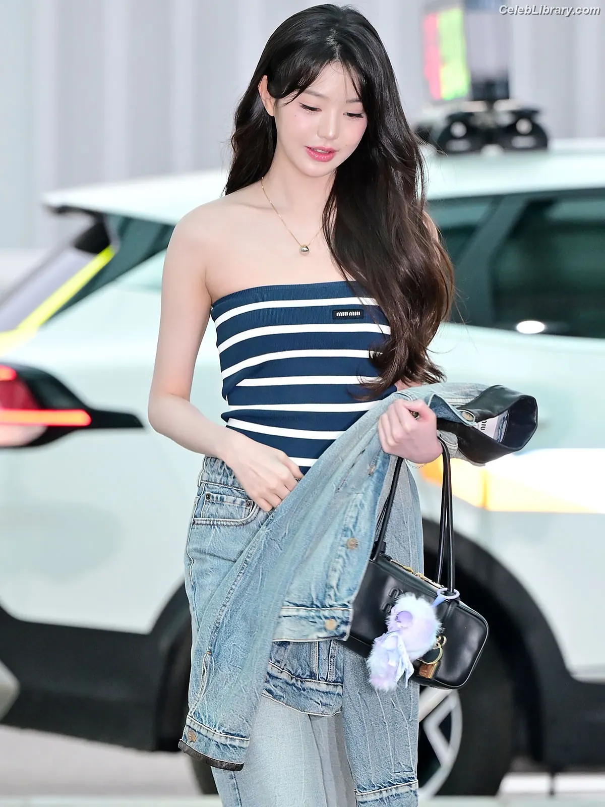 Jang Won-young 장원영 WONYOUNG photo 11 of 5845