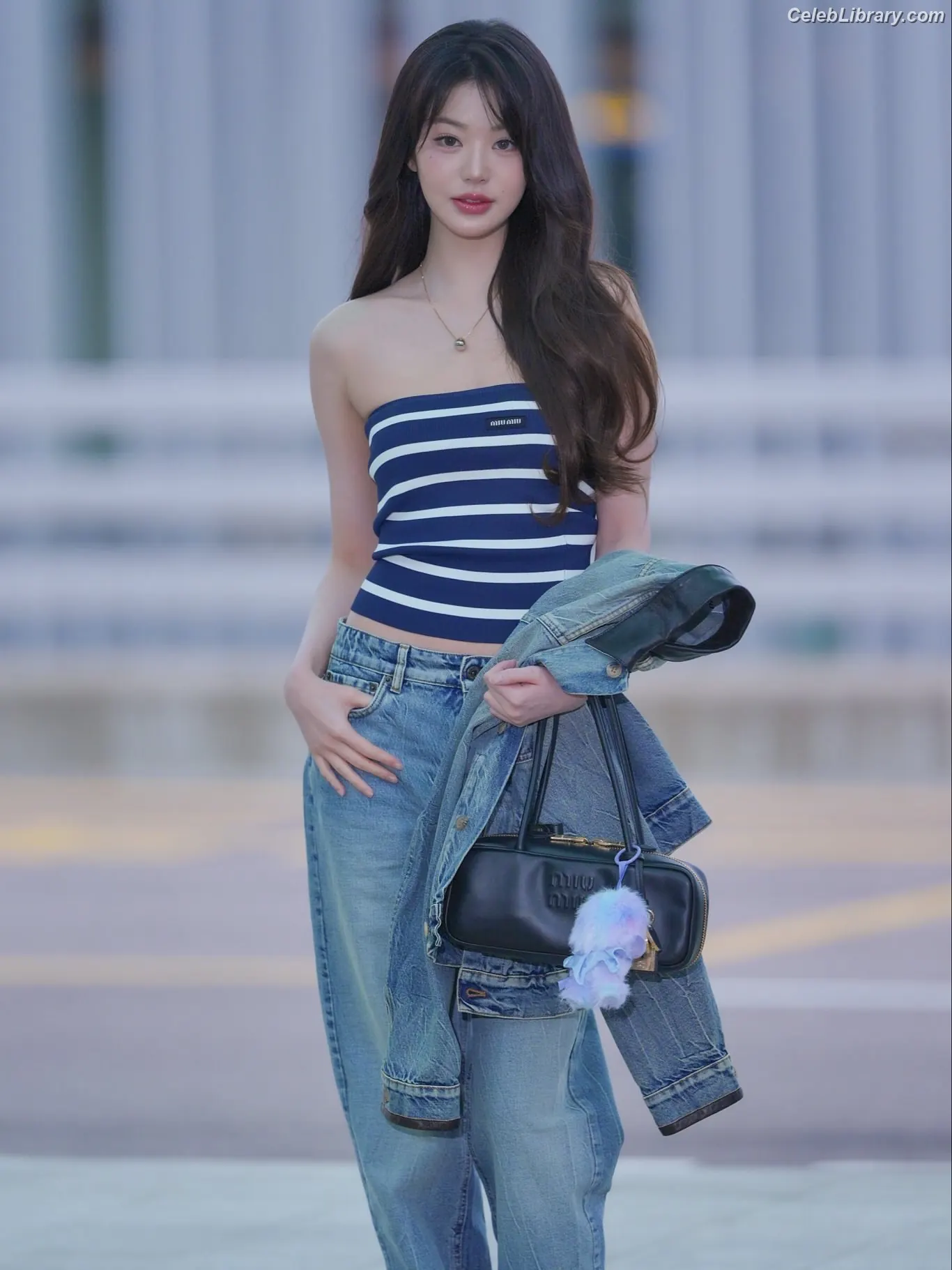 Jang Won-young  장원영 WONYOUNG photo 5 of 5845