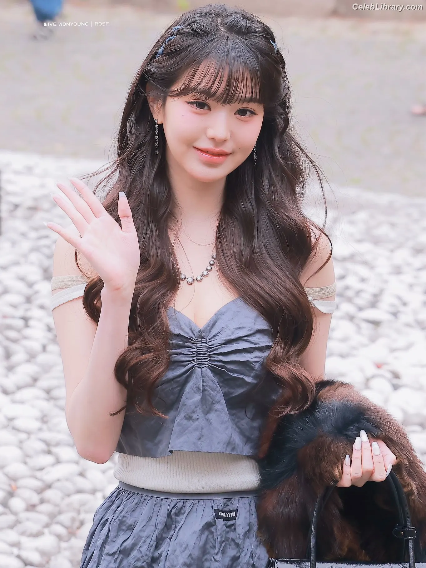 Jang Won-young  장원영 WONYOUNG photo 11 of 5845