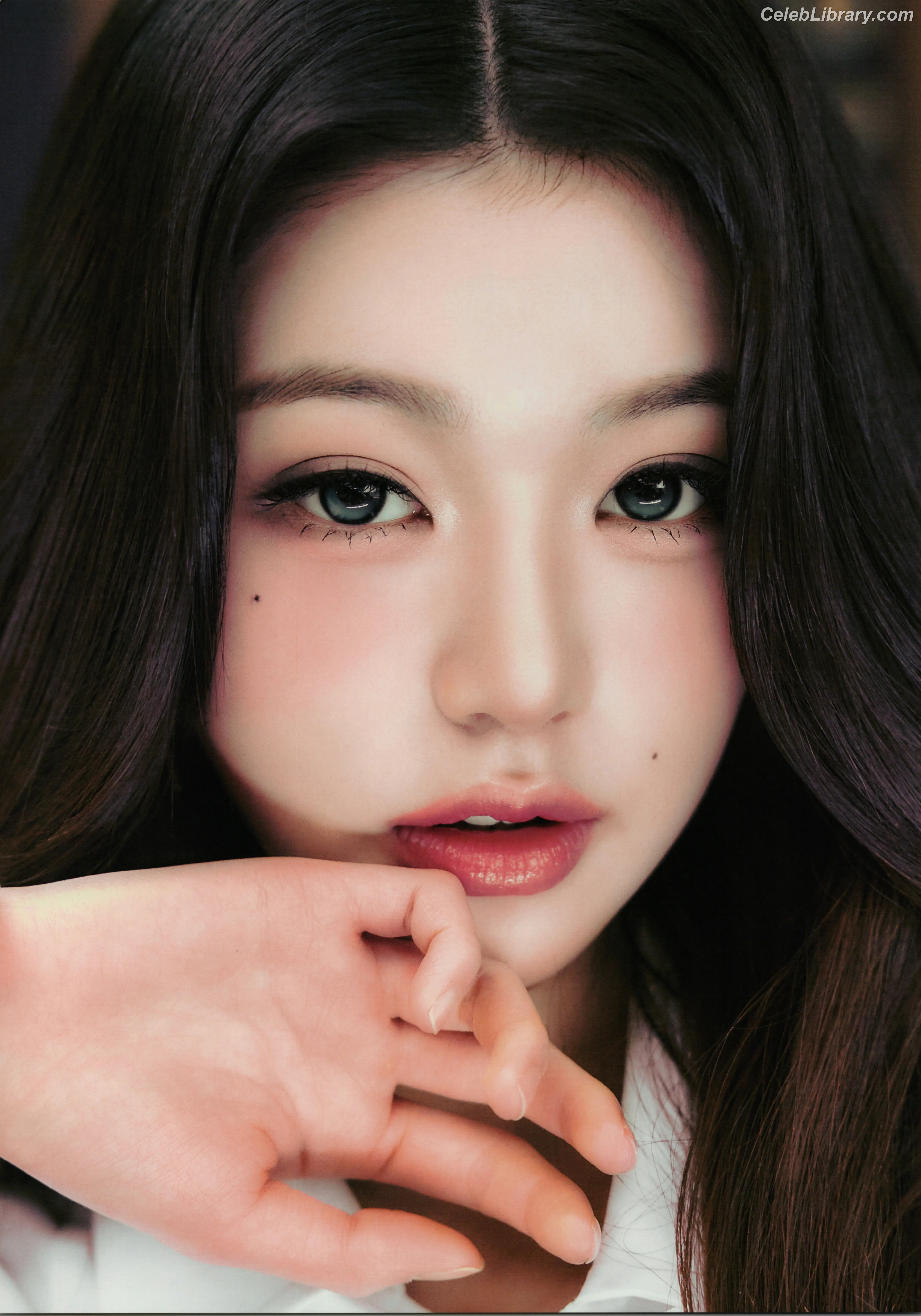 Jang Won-young  장원영 WONYOUNG photo 10 of 5845