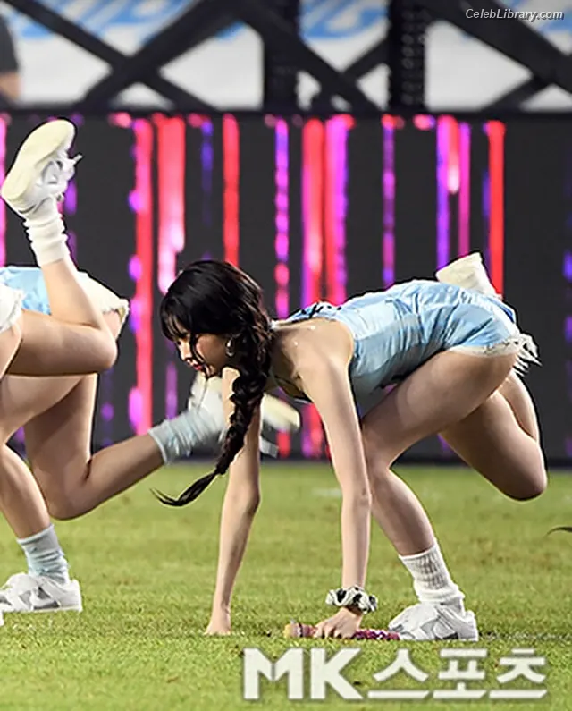 Jang Won-young 장원영 WONYOUNG photo 13 of 5845