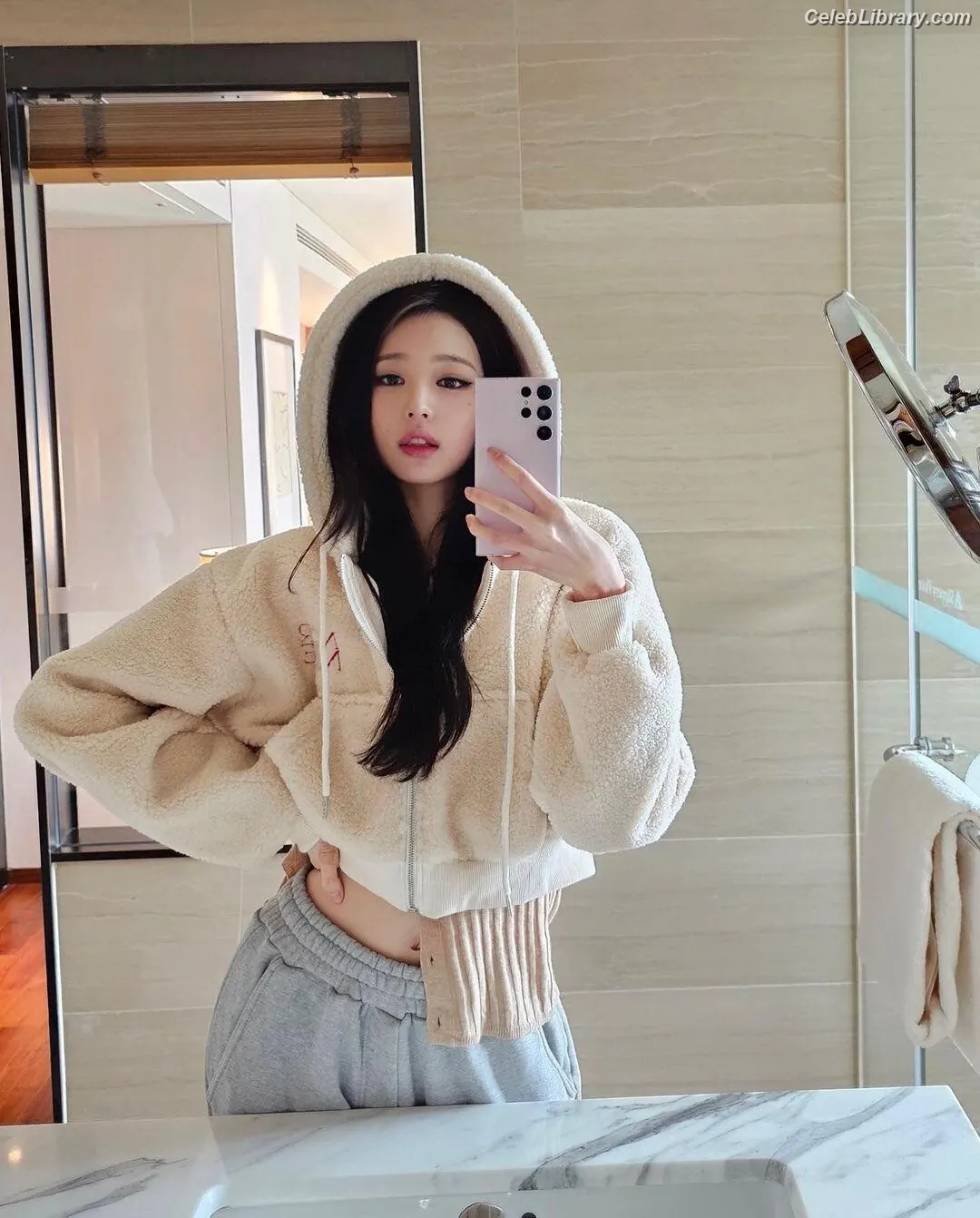 Jang Won-young 장원영 WONYOUNG photo 16 of 5845