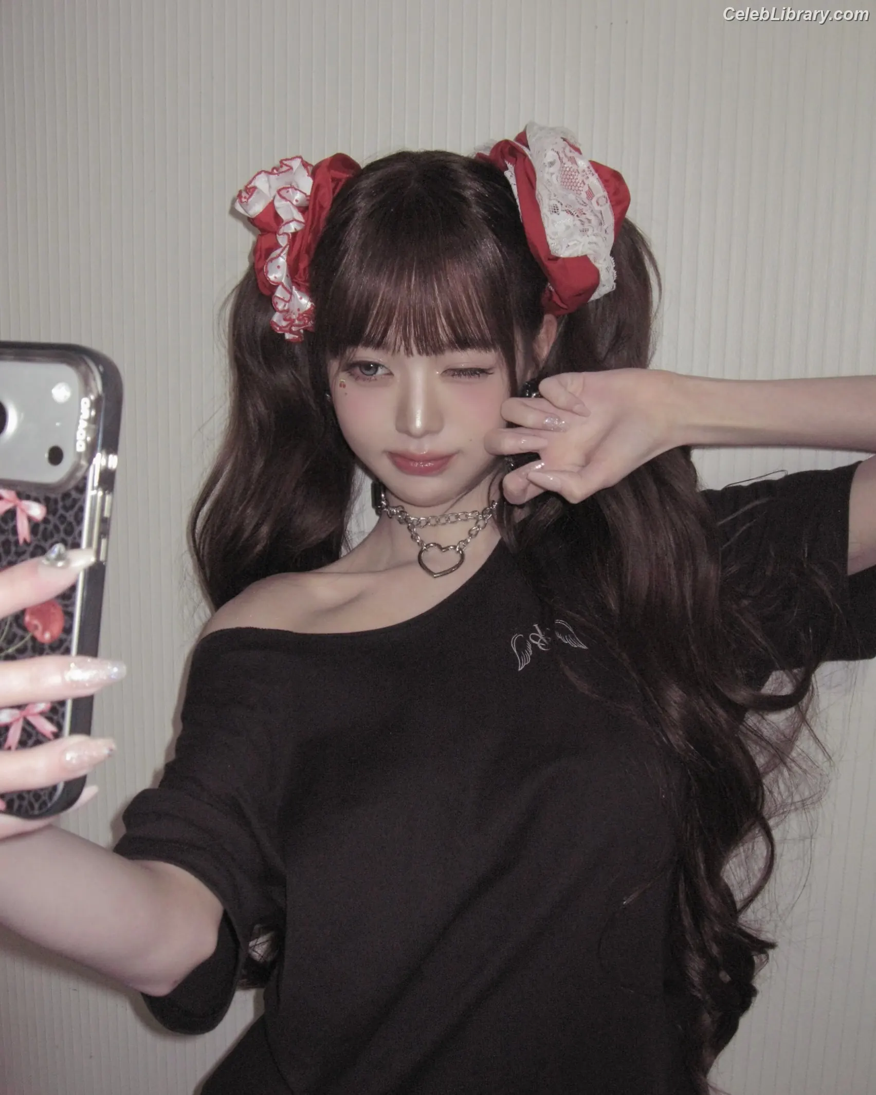 Jang Won-young  장원영 WONYOUNG photo 2 of 5845