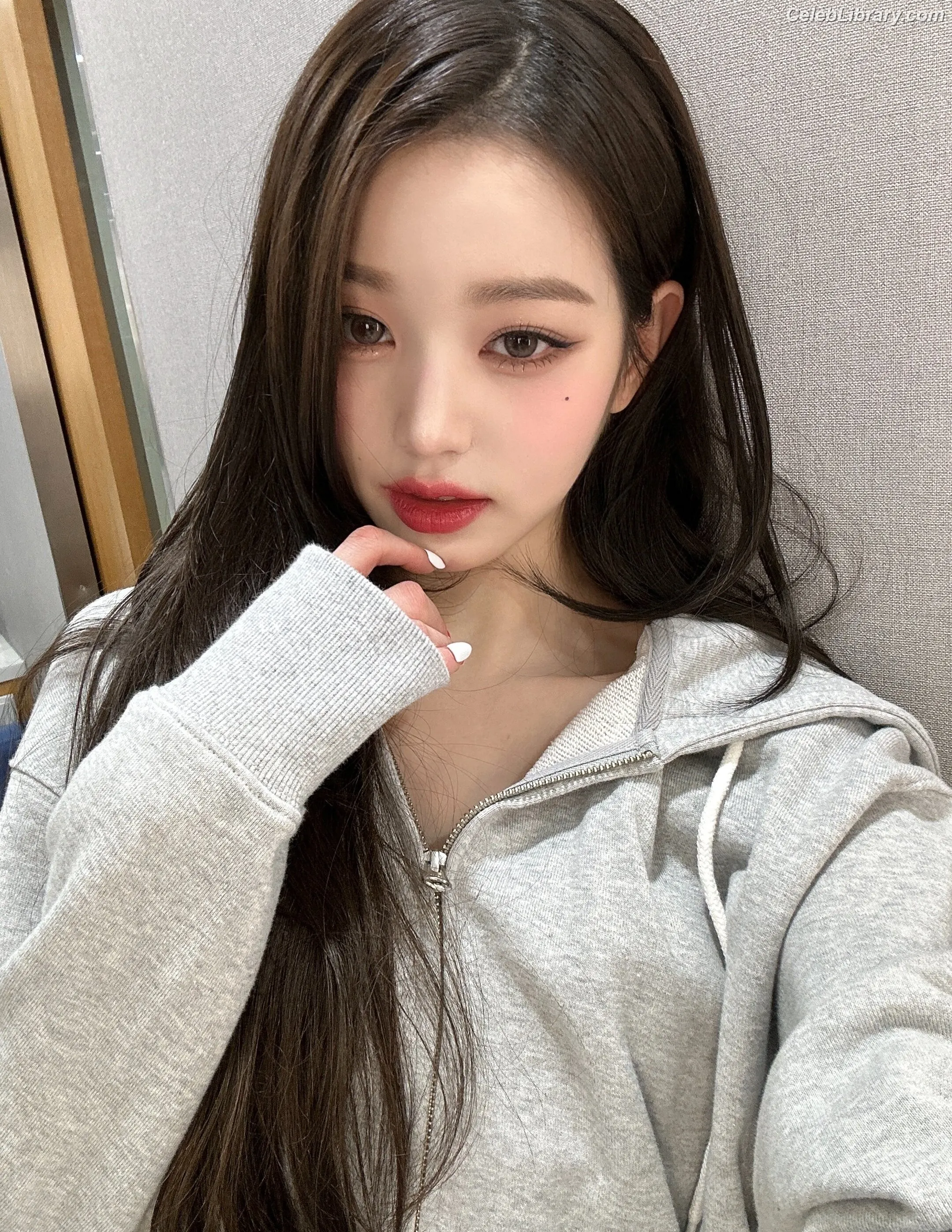 Jang Won-young  장원영 WONYOUNG photo 9 of 5845