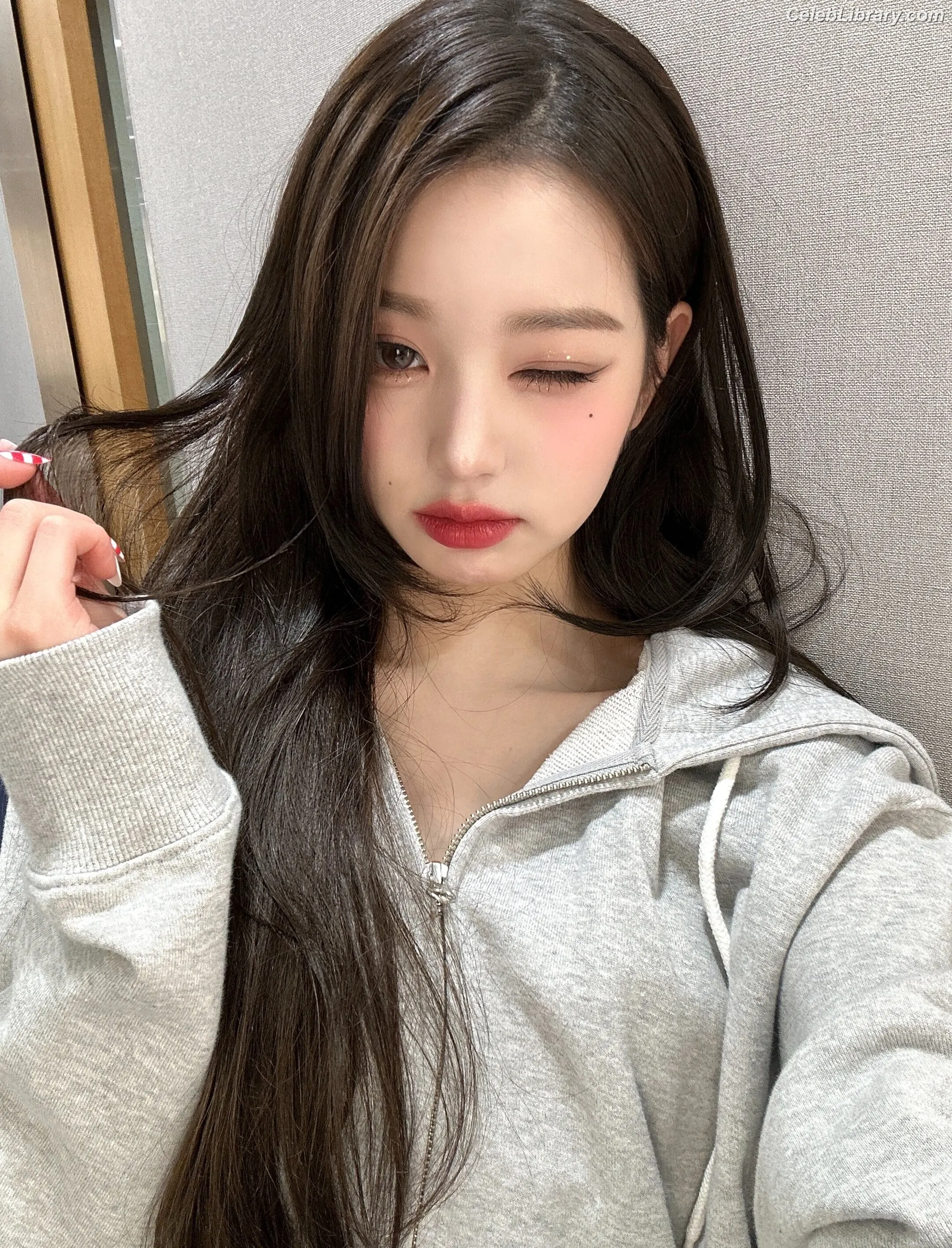 Jang Won-young  장원영 WONYOUNG photo 10 of 5845