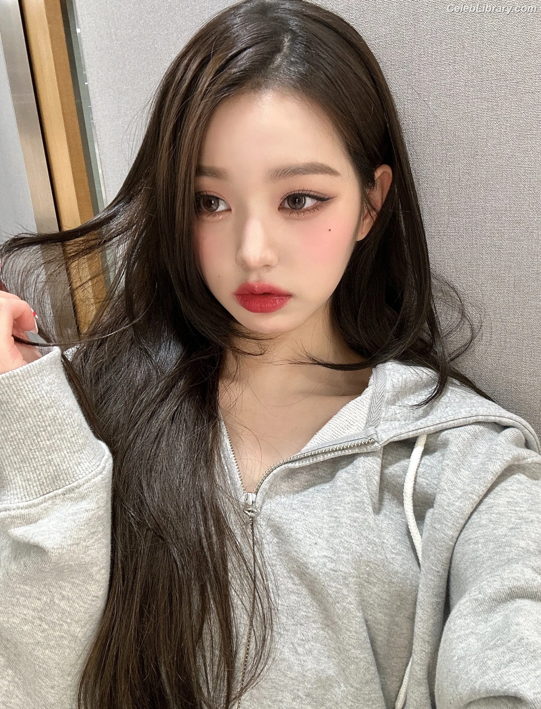 Jang Won-young  장원영 WONYOUNG photo 11 of 5845