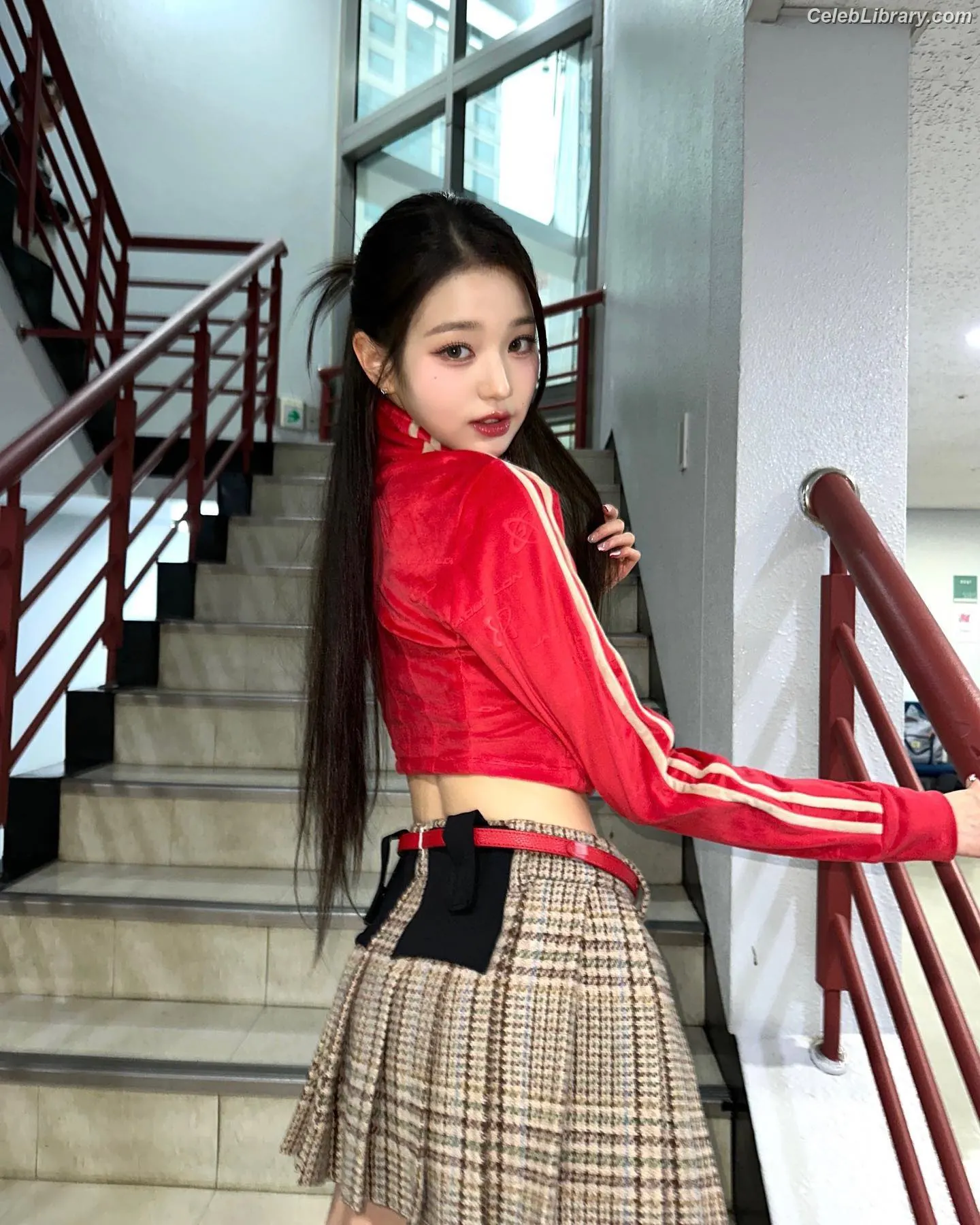 Jang Won-young  장원영 WONYOUNG photo 12 of 5845